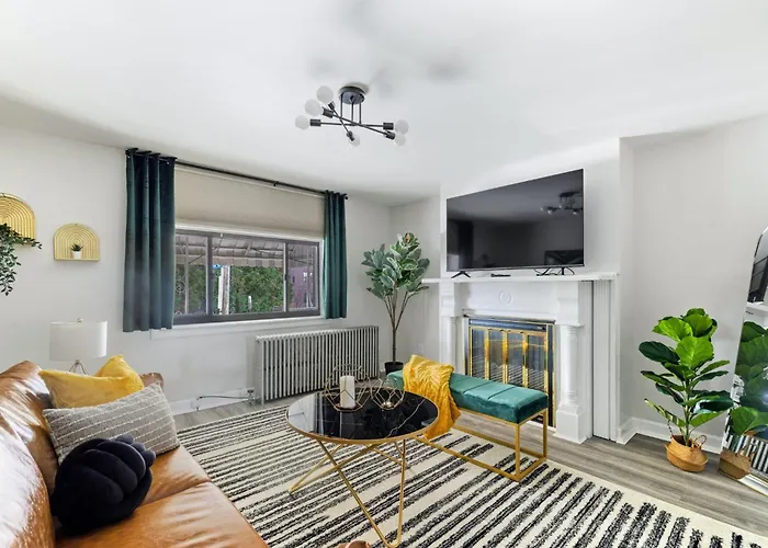 Contemporary Loft 5-Min To Downtown