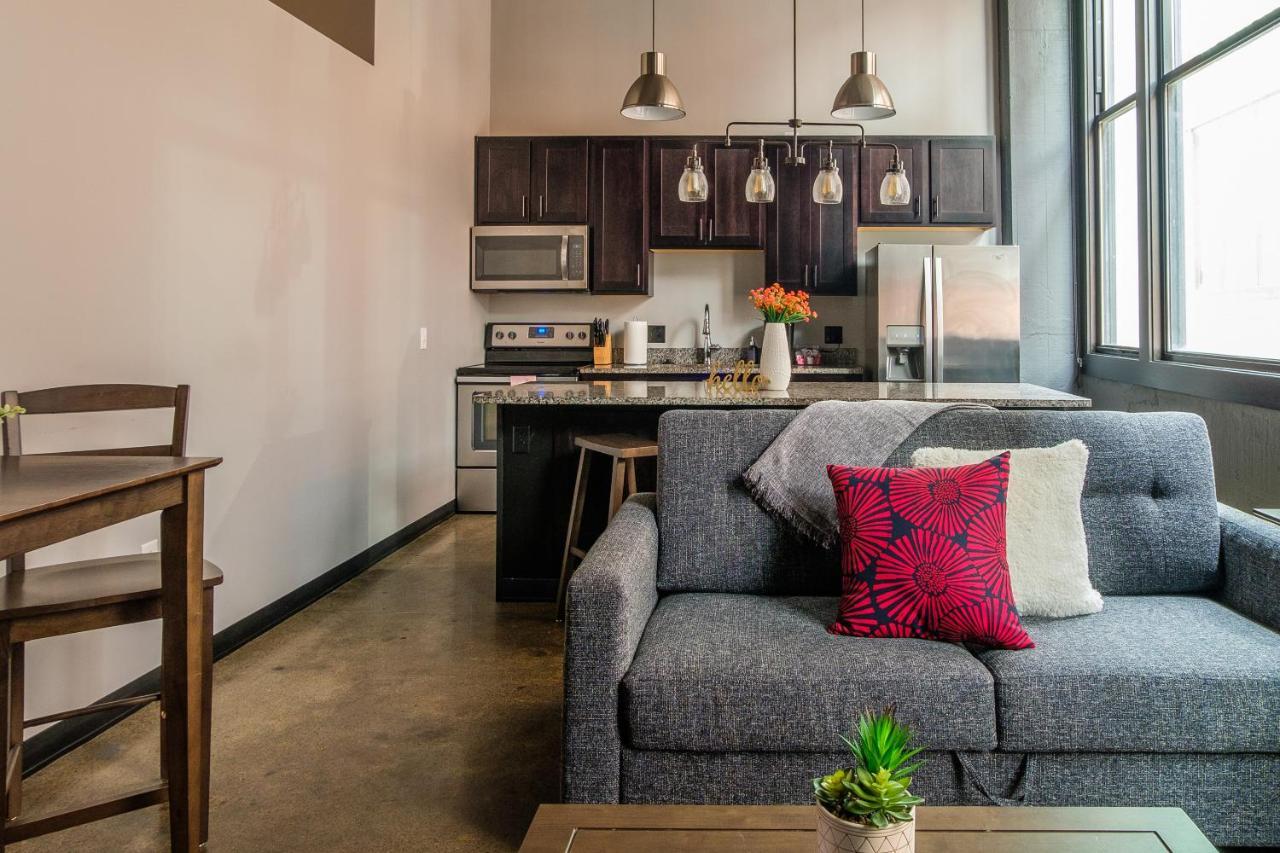 Apartamento Frontdesk 1627 Penn Ave Apts Strip District Pittsburgh *