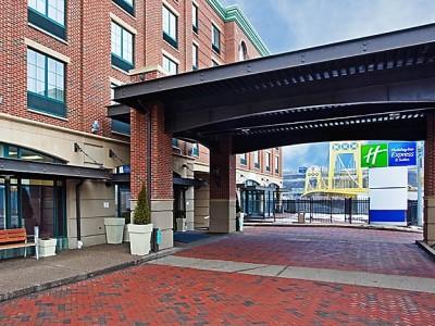 Express & Pittsburgh-south Side By Ihg Pittsburgh