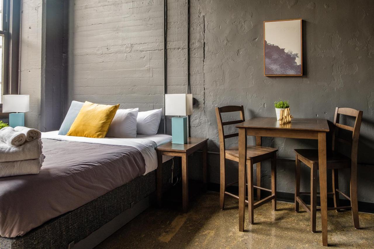 Apartamento Frontdesk 1627 Penn Ave Apts Strip District Pittsburgh Pittsburgh