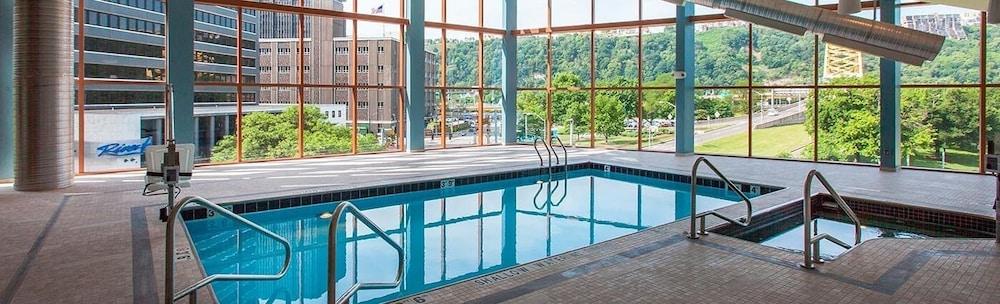 Wyndham Grand Hotel 4*
