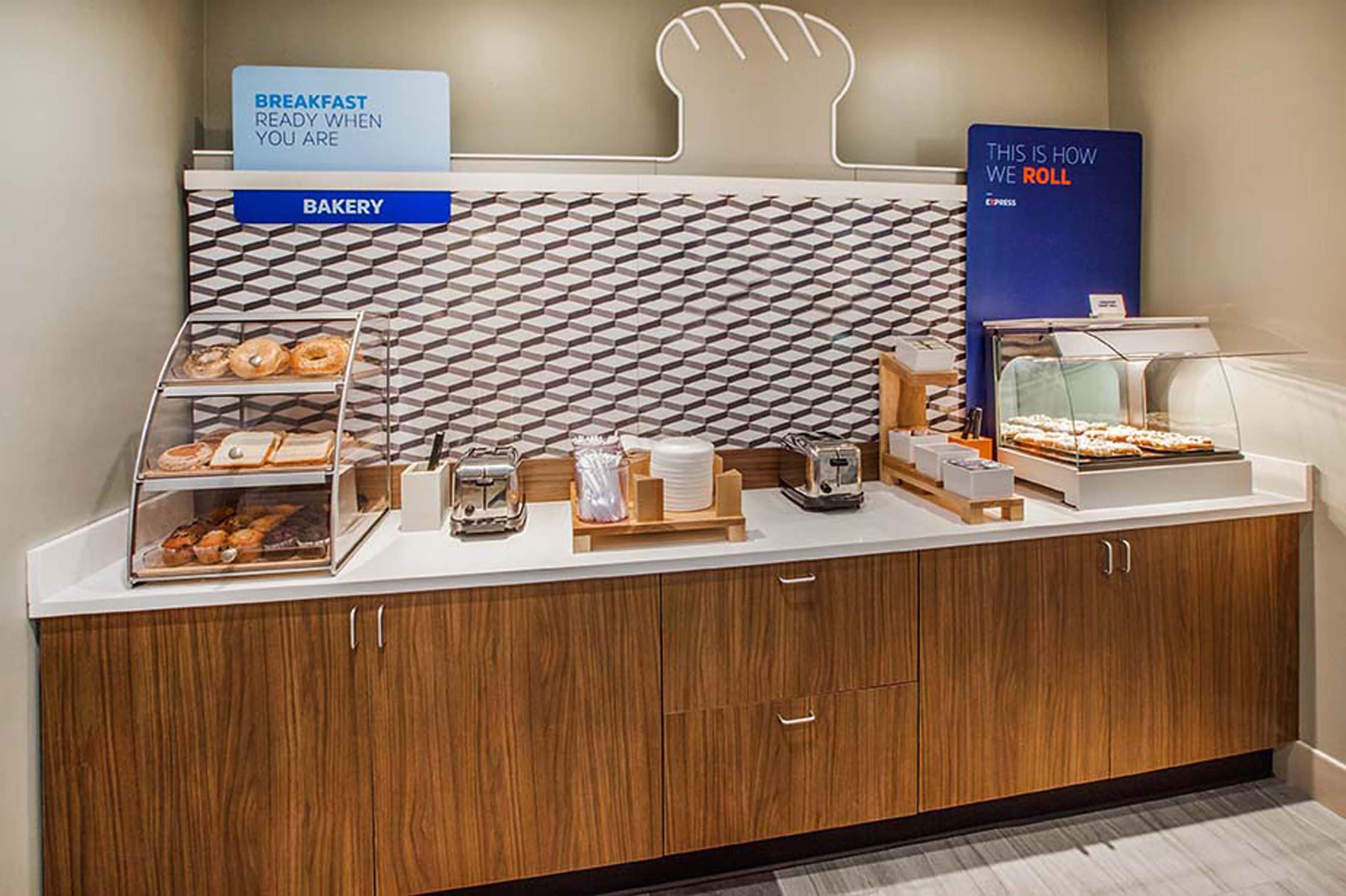 Express & Pittsburgh-south Side By Ihg Hotel 4*