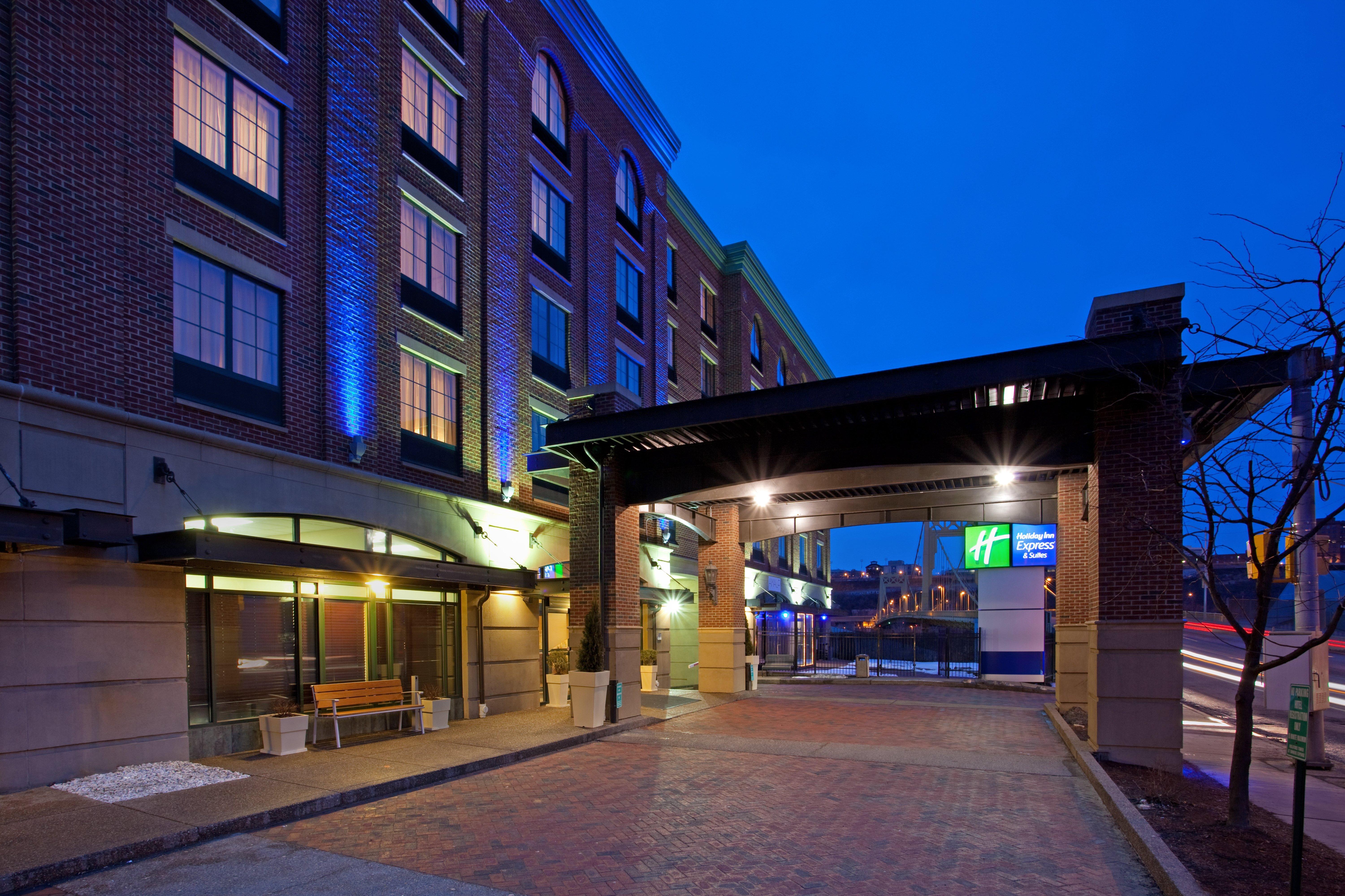 Hotel Express & Pittsburgh-south Side By Ihg
