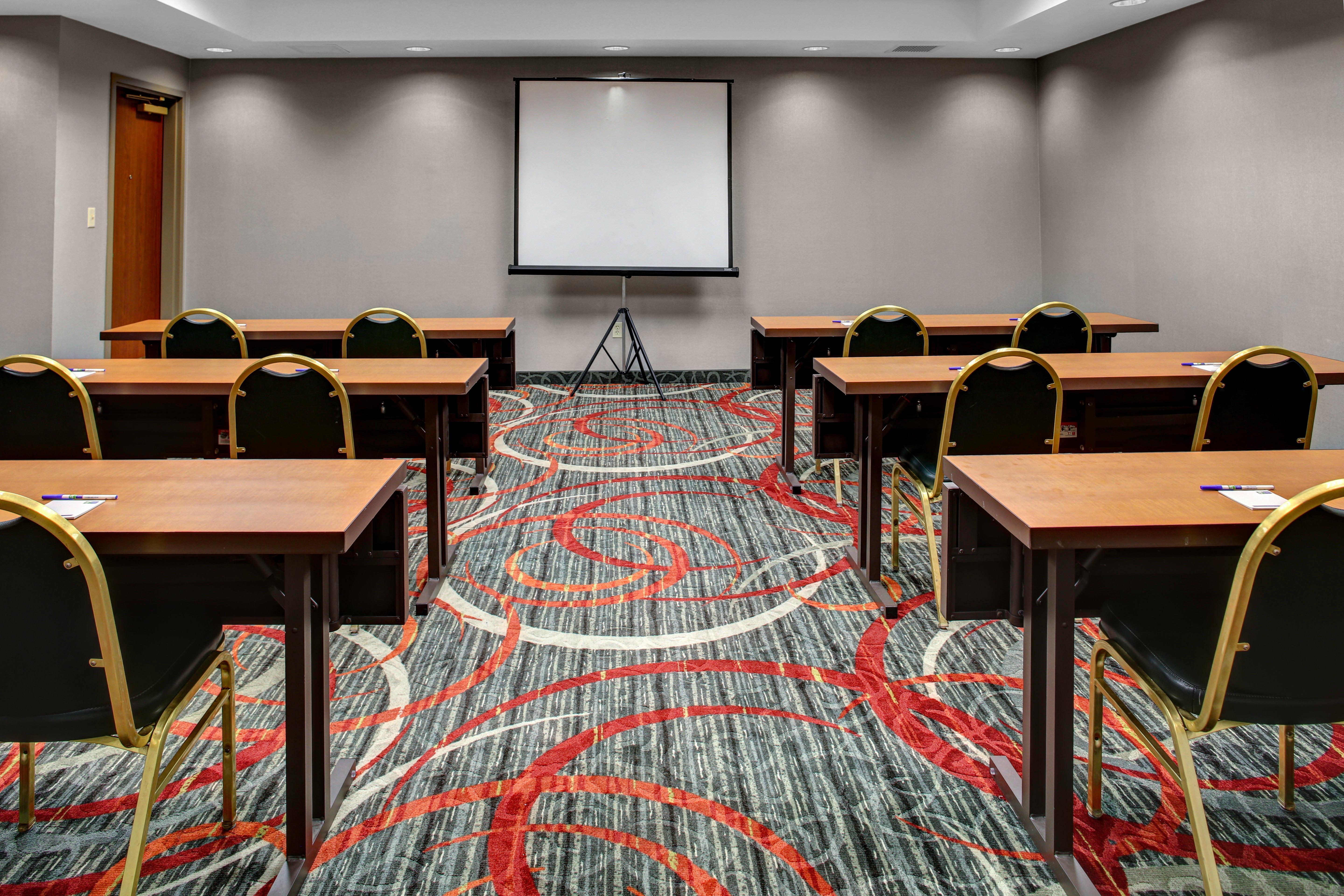 Express & Pittsburgh-south Side By Ihg Hotel 4*