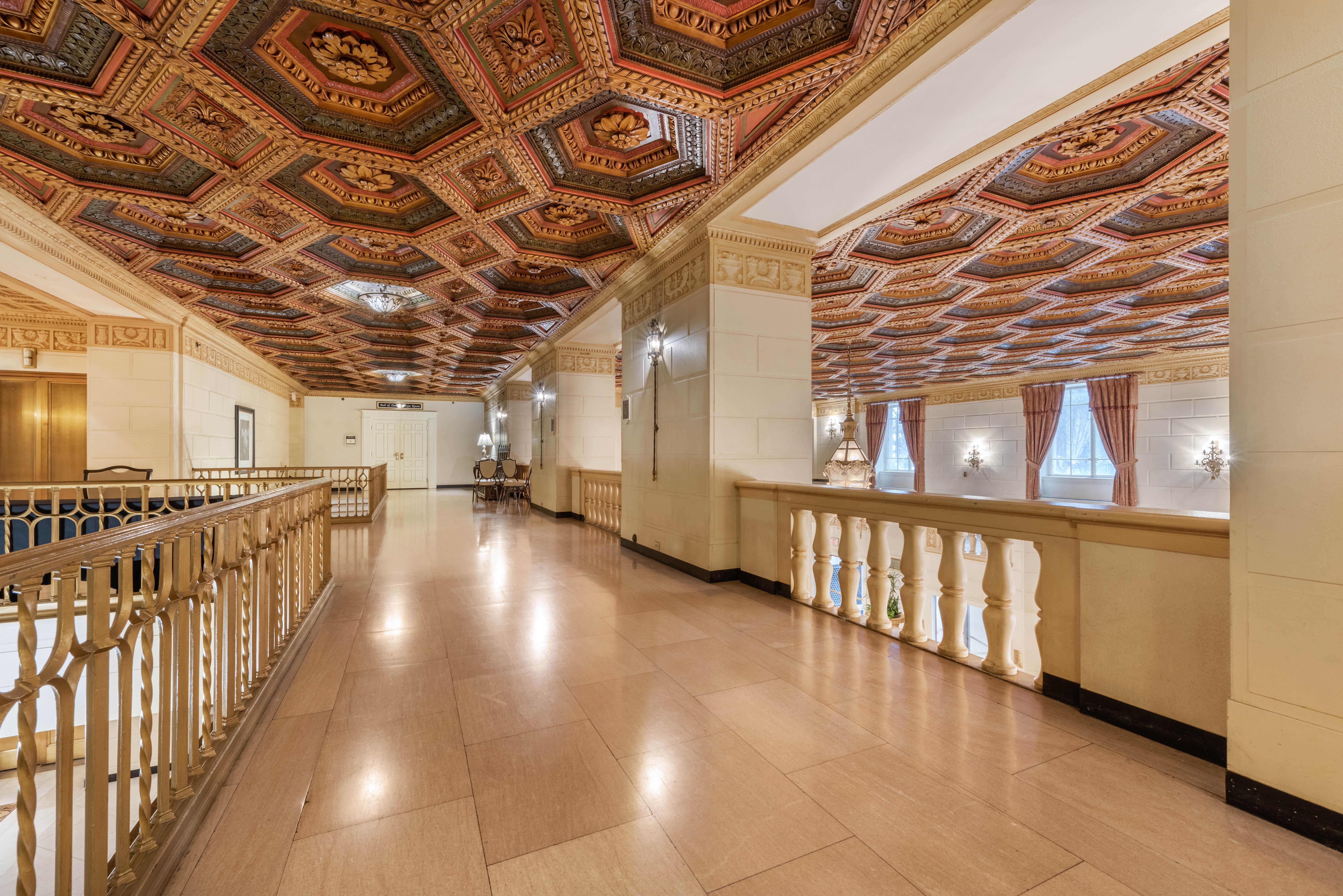 Hotel Omni William Penn 4*