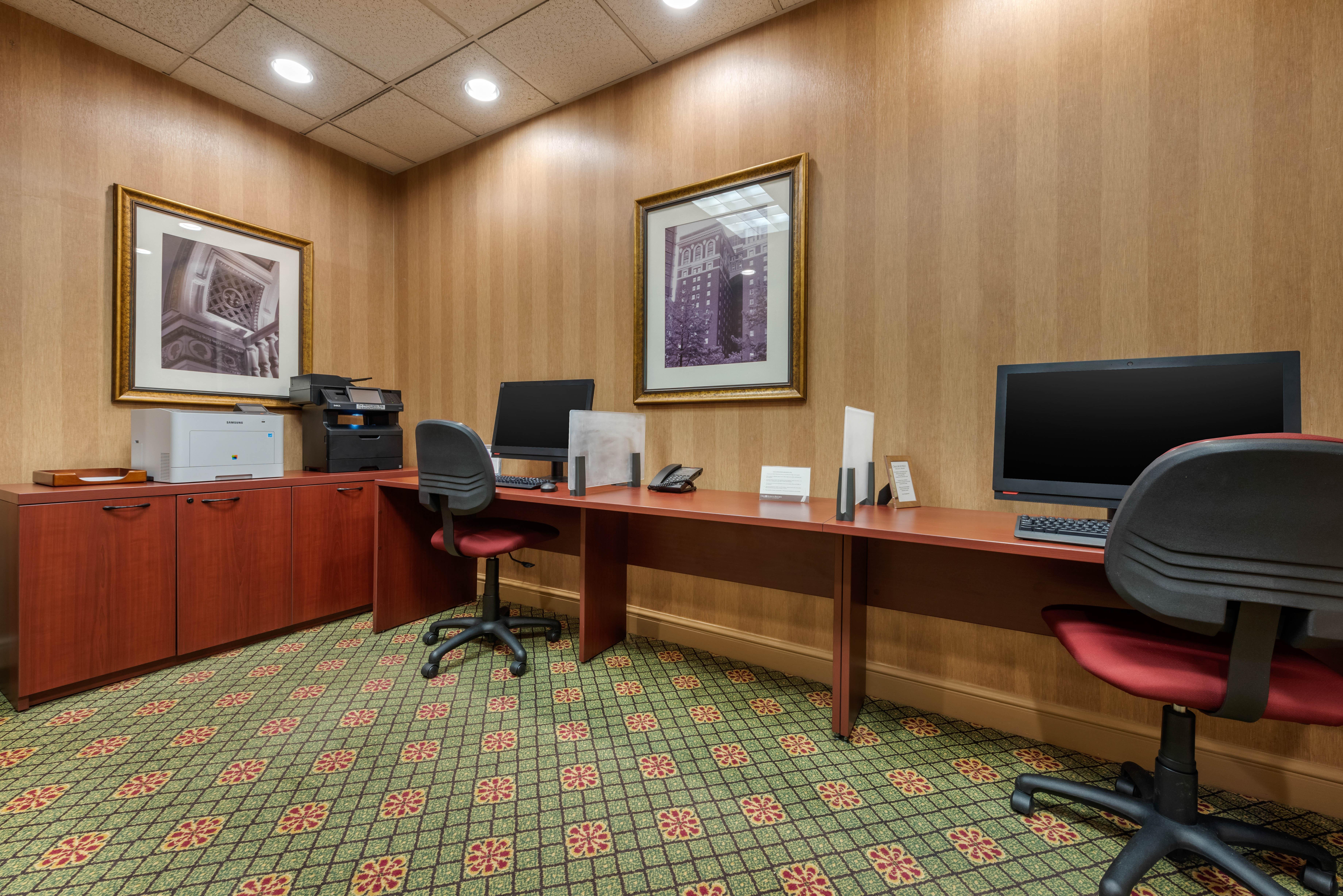 Omni William Penn Hotel 4*