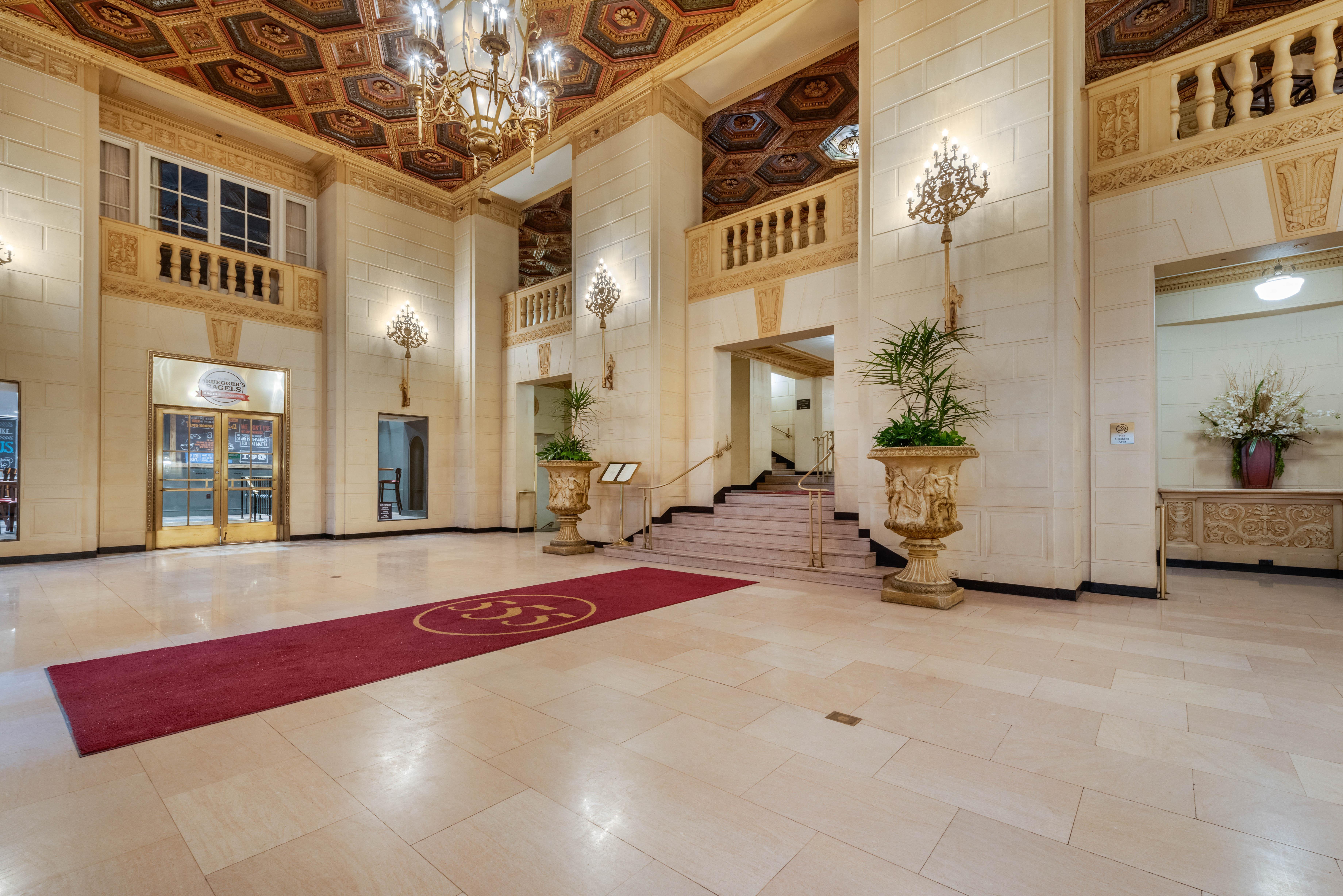 Hotel Omni William Penn 4*
