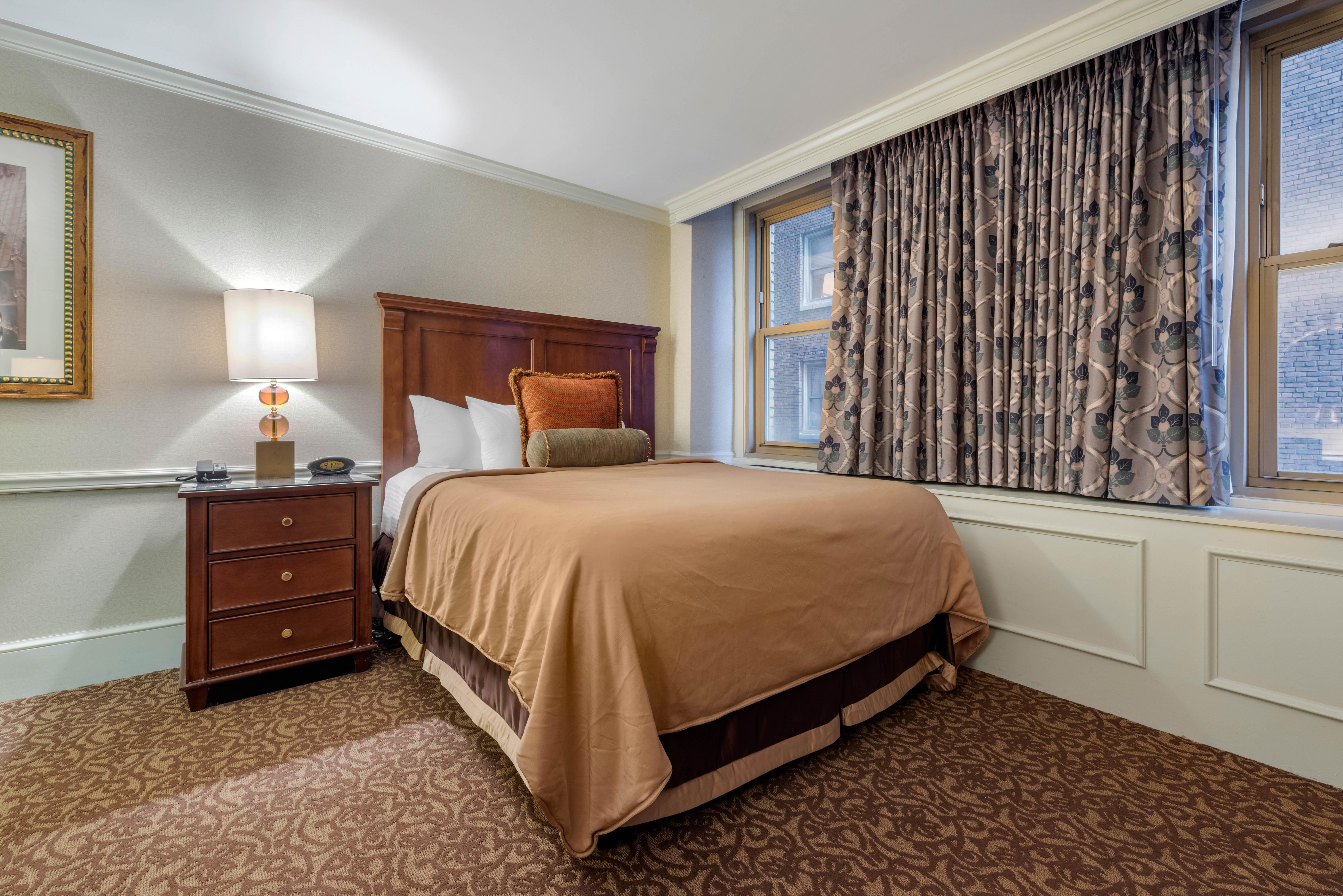 Omni William Penn Hotel 4*