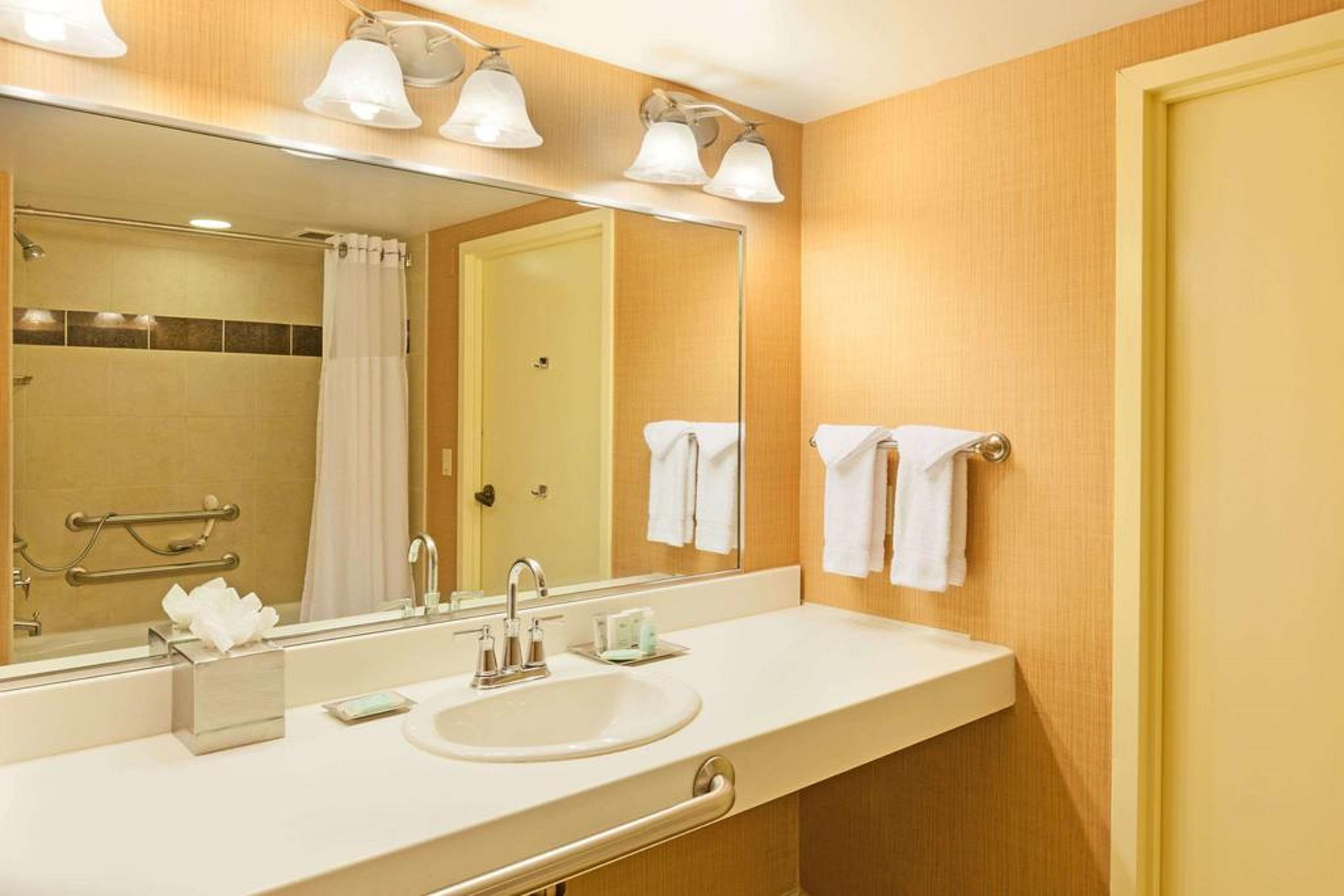 Wyndham Grand Hotel