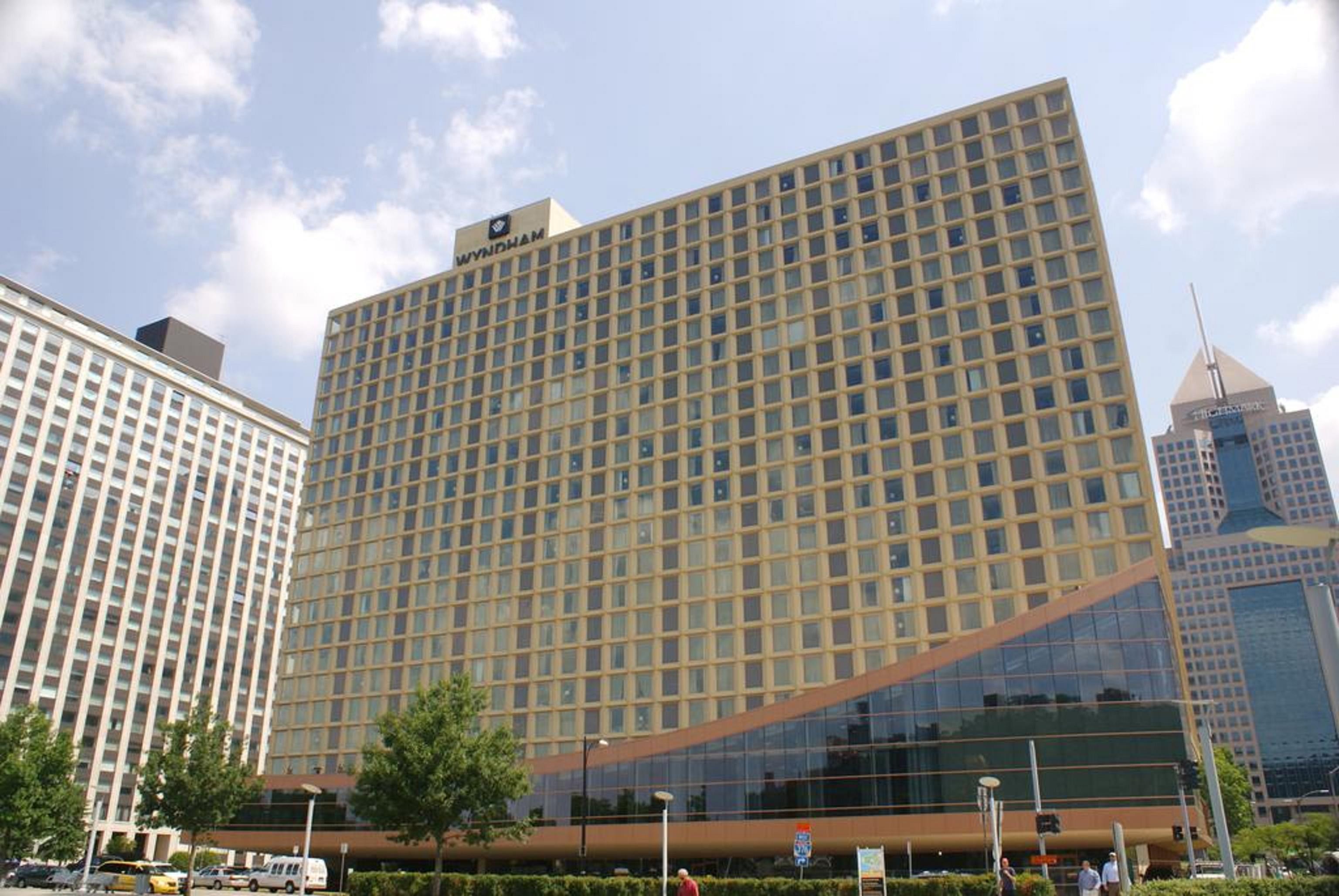 Wyndham Grand Hotel