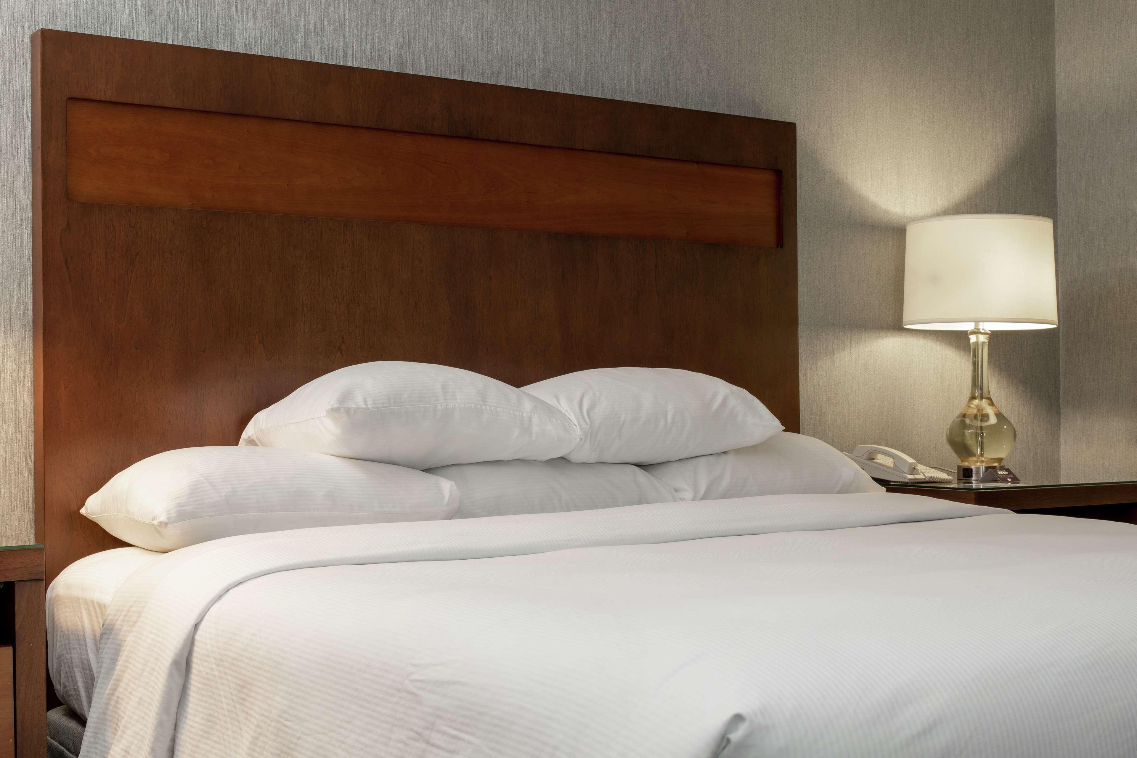 Doubletree By Hilton Pittsburgh-green Tree Pittsburgh