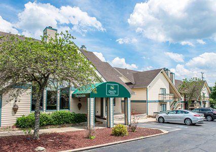 Hotel Quality Pittsburgh 3*