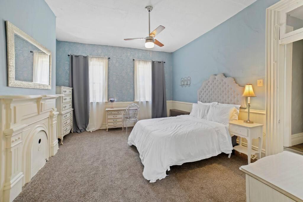 Historical 3 Bedroom In The Heart Of The Pittsburgh