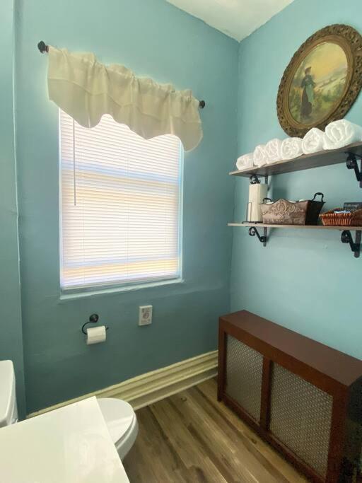 Holiday home Historical 3 Bedroom In The Heart Of The Pittsburgh