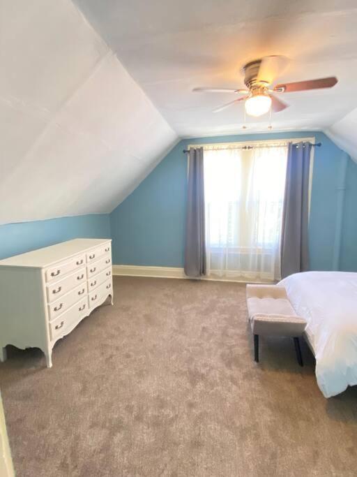 Holiday home Historical 3 Bedroom In The Heart Of The