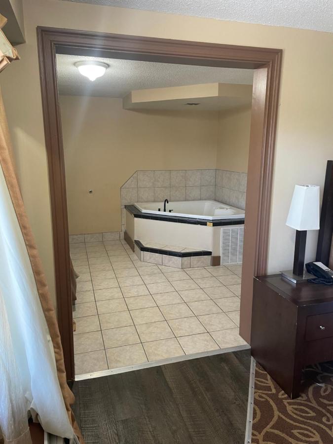 Hilltop Pittsburgh Motel 3*