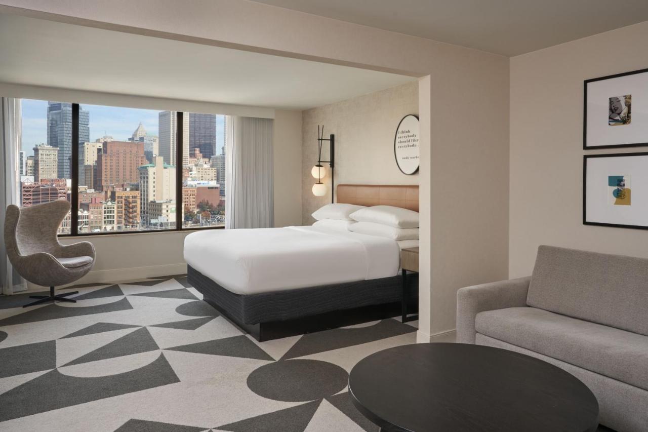 Hotel Sheraton At Station Square 3*