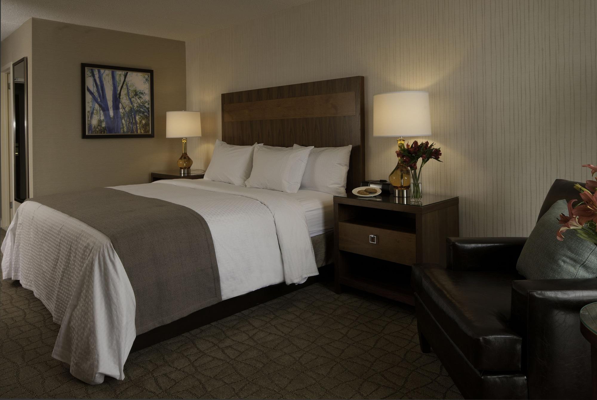 Doubletree By Hilton Pittsburgh-green Tree Hotel Pittsburgh