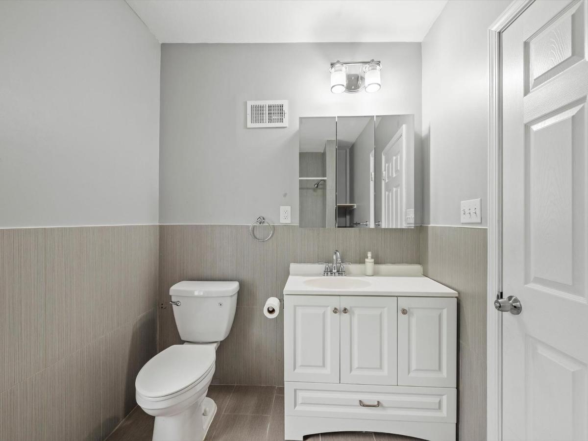 Oakland/university @h Bright And Stylish Private Bedroom With Shared Bathroom Homestay Pittsburgh