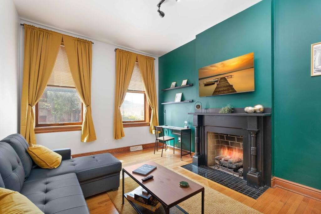 Northside Newly Remodeled Apartment *