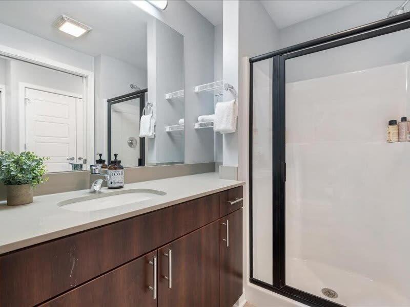 Cozysuites Boutique Sdo, Lawrenceville Apartamento