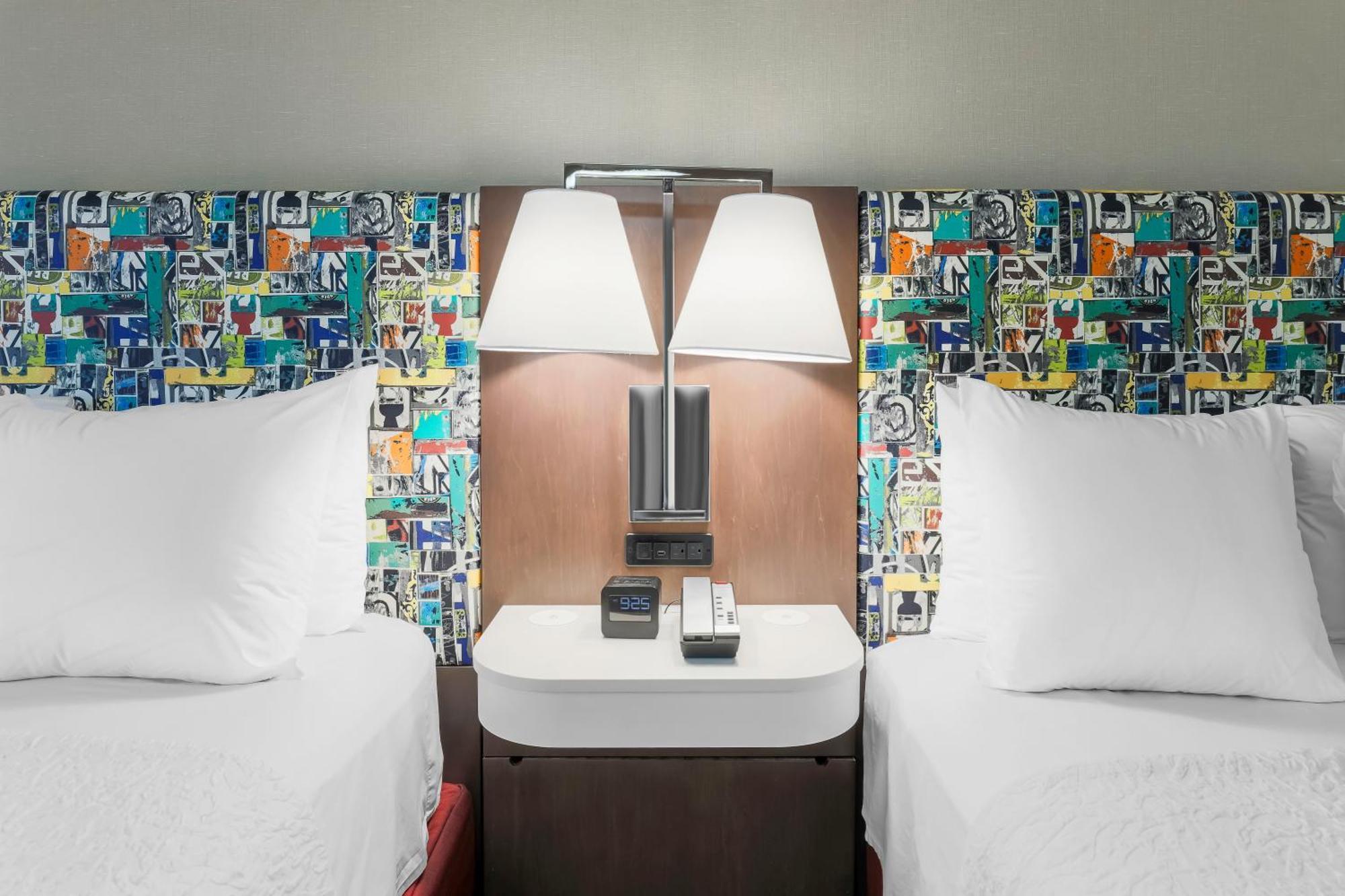Hampton & Downtown Hotel