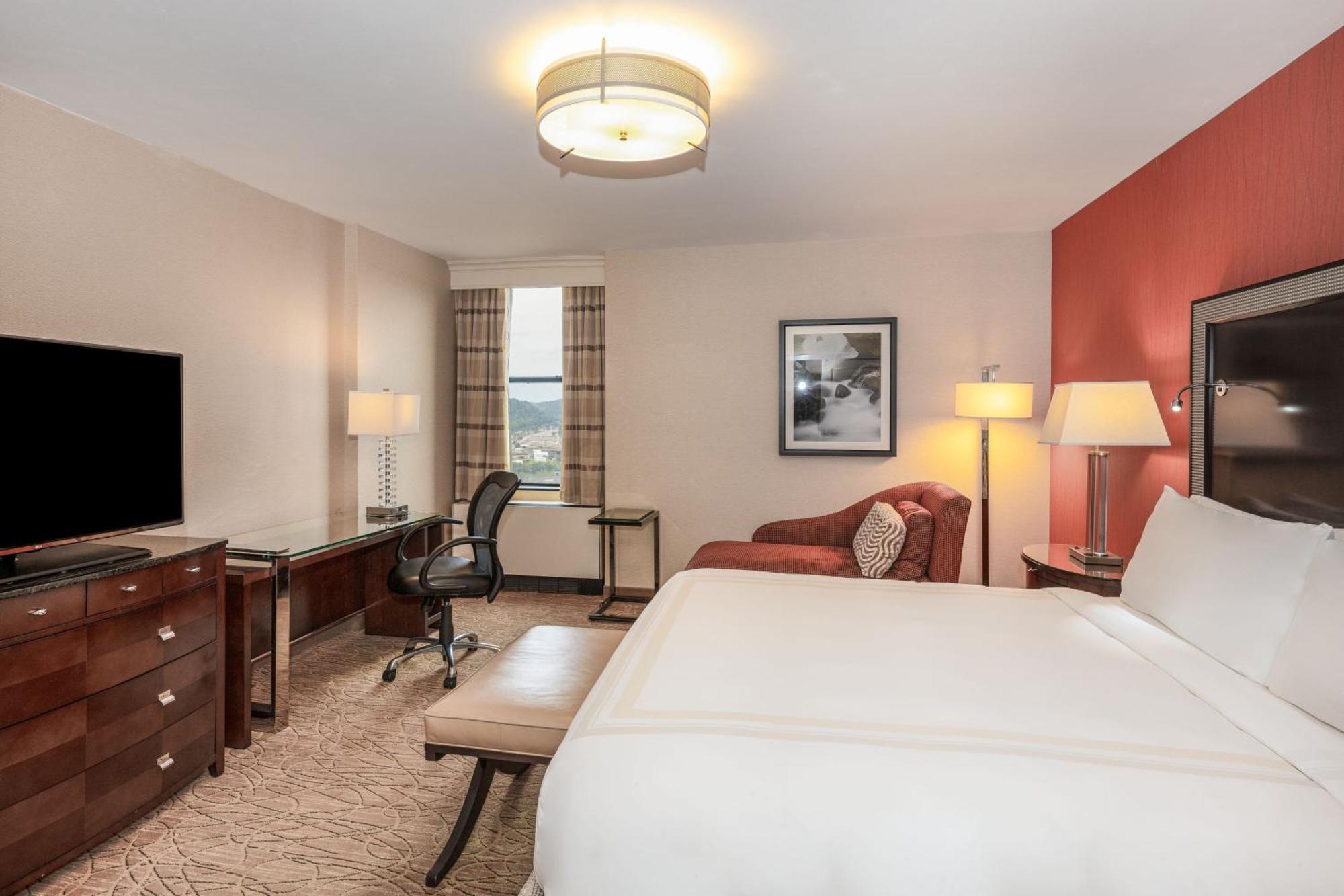 Marriott Center Hotel
