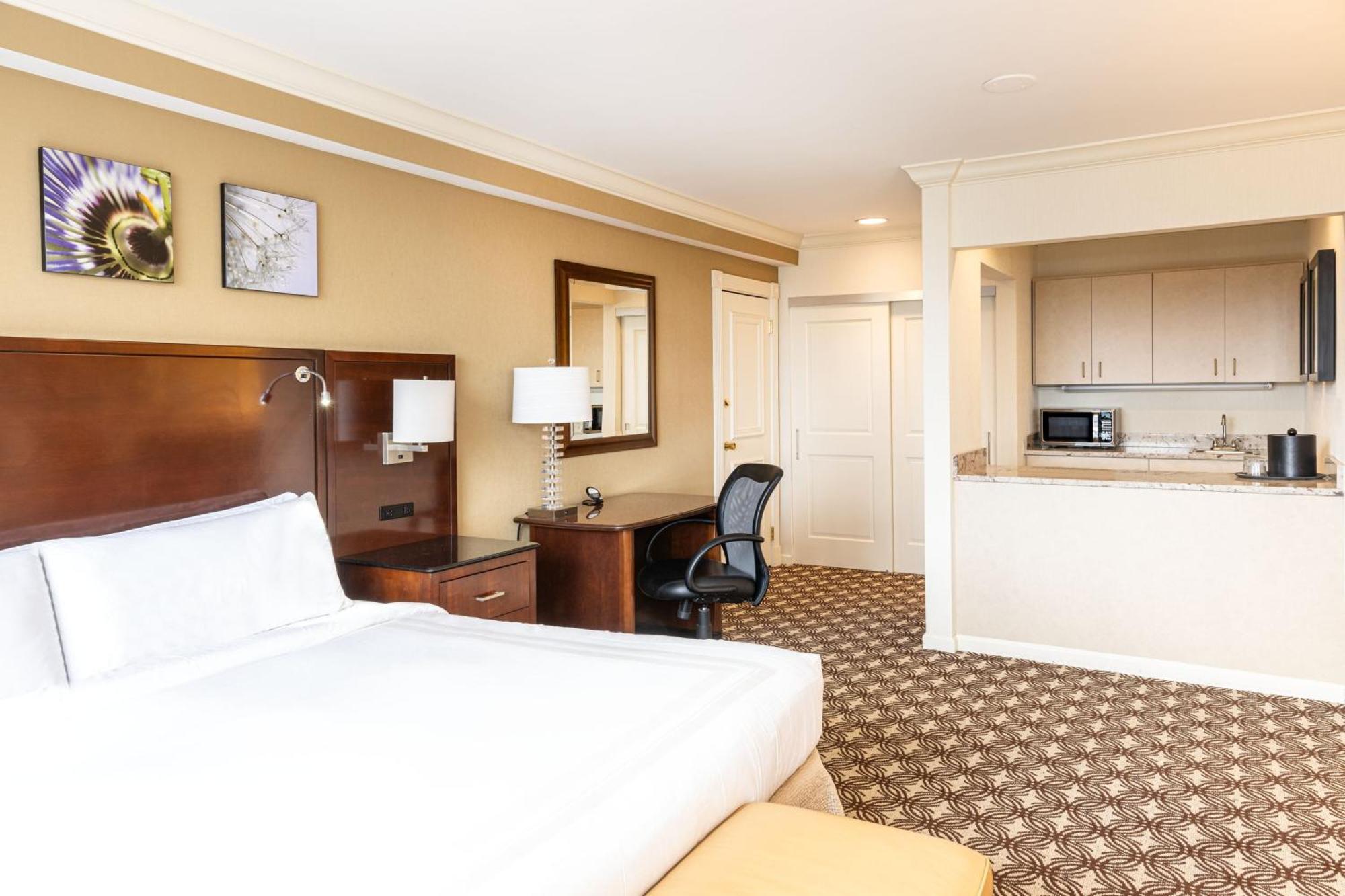 Marriott Center Hotel