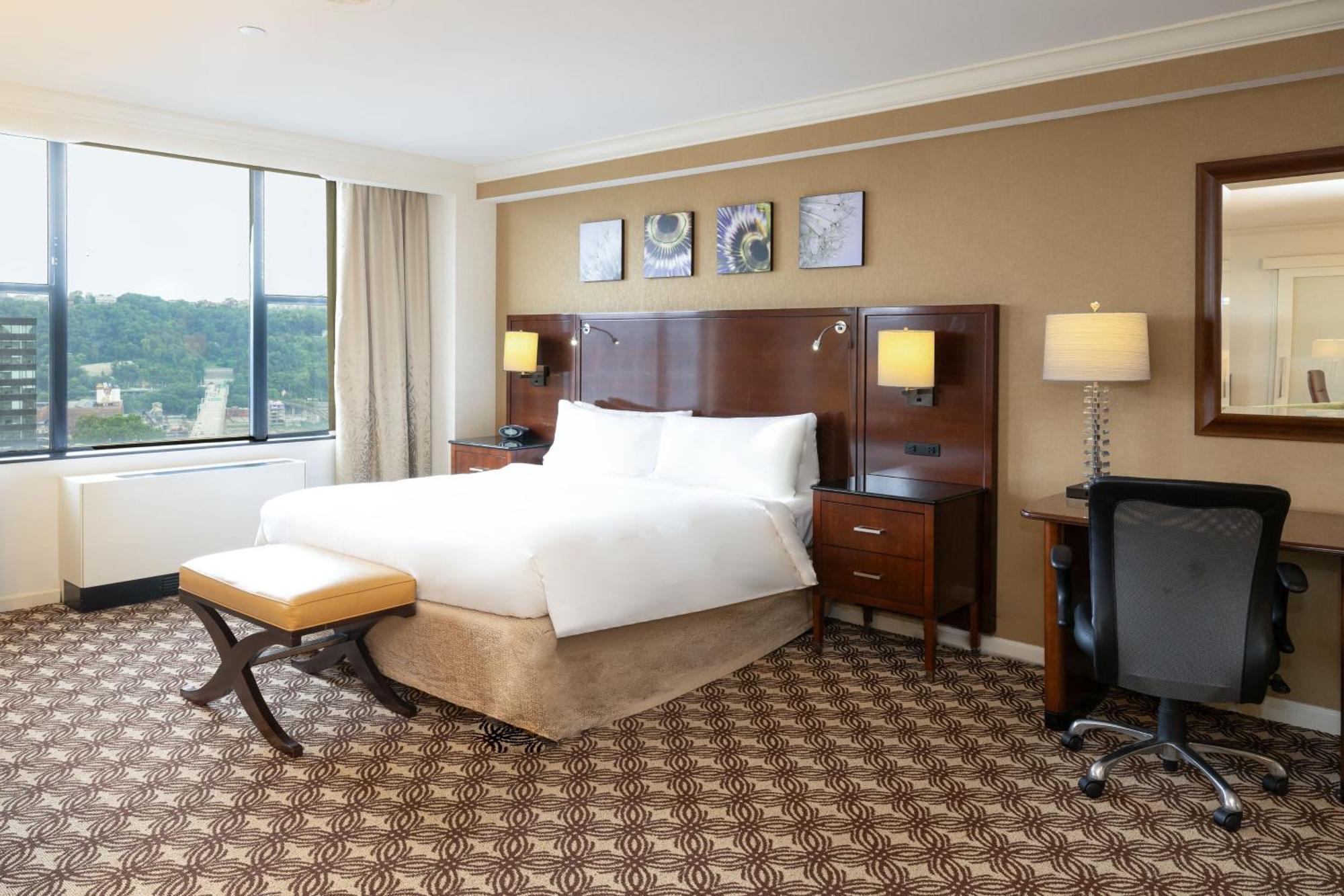 Marriott Center Hotel 4*