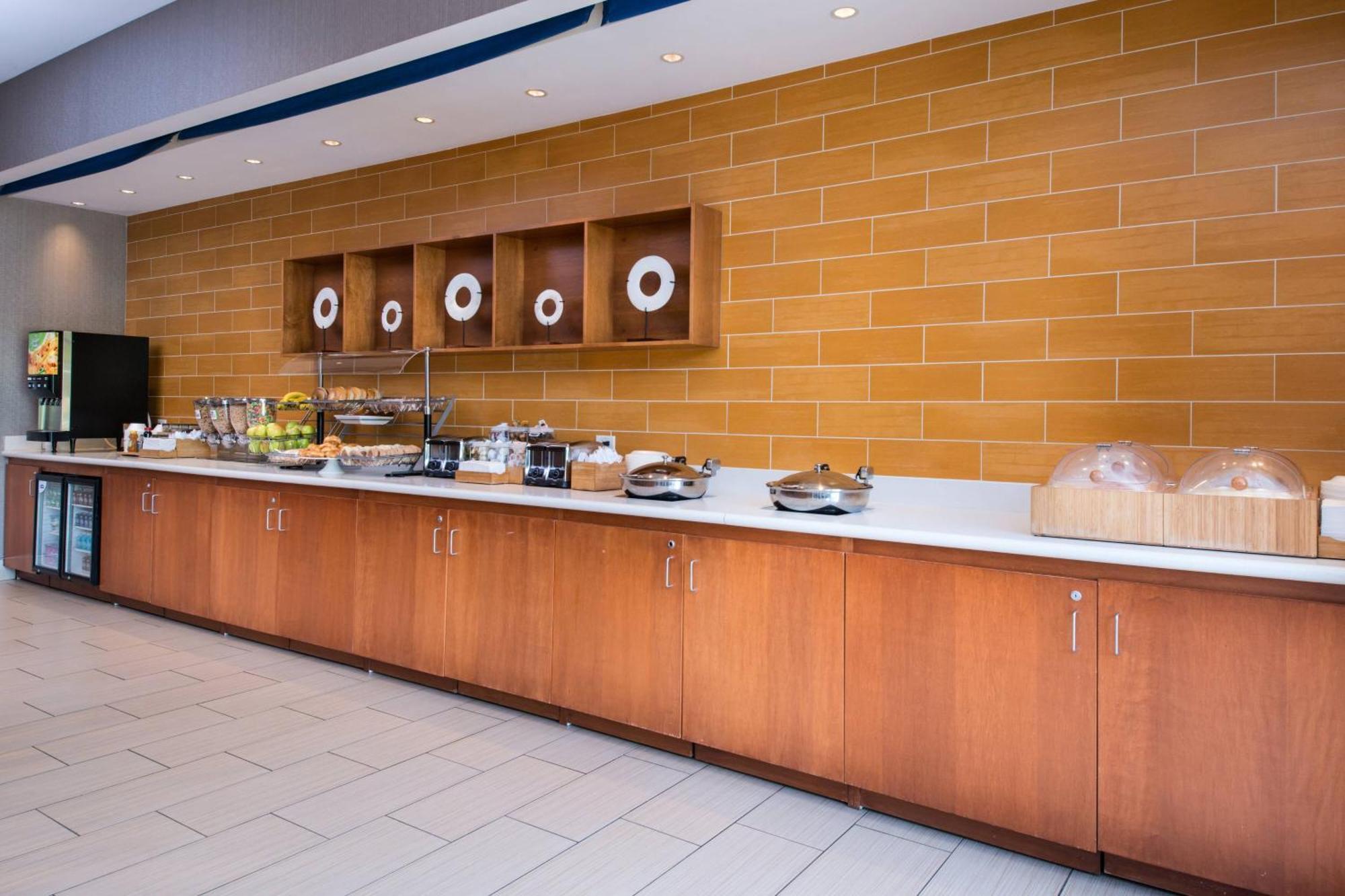 Hotel Springhill Southside Works 3*