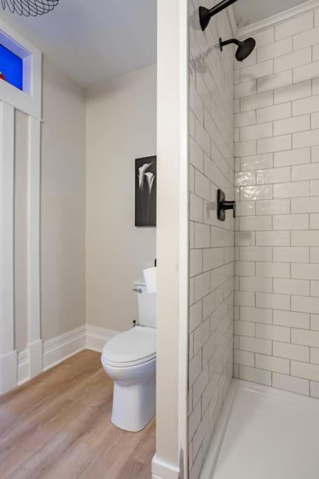Sophisticated Elegance In Pghs Scenic Locale Casa de férias *