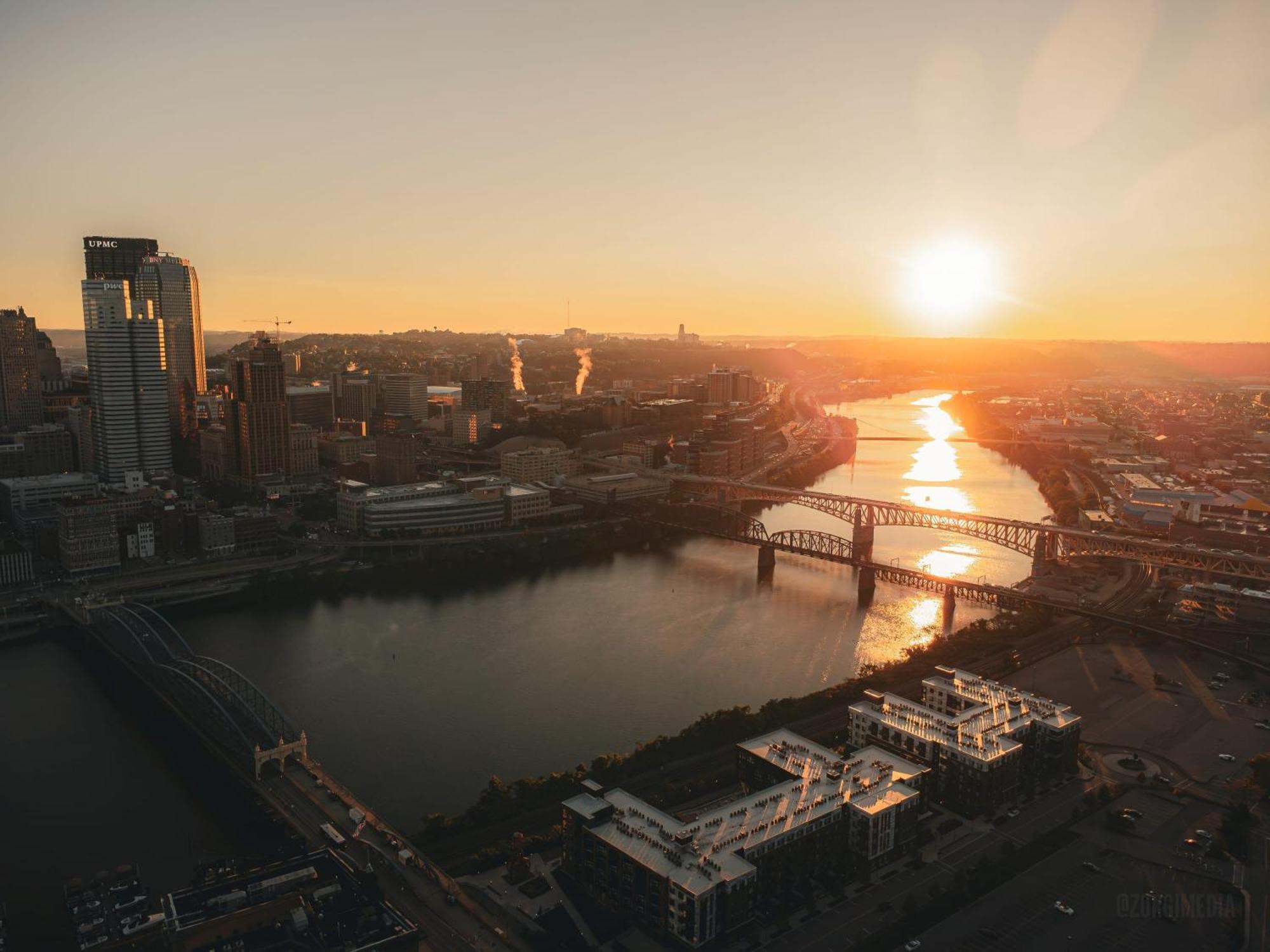 The George Washington On Mt Washington * Pittsburgh