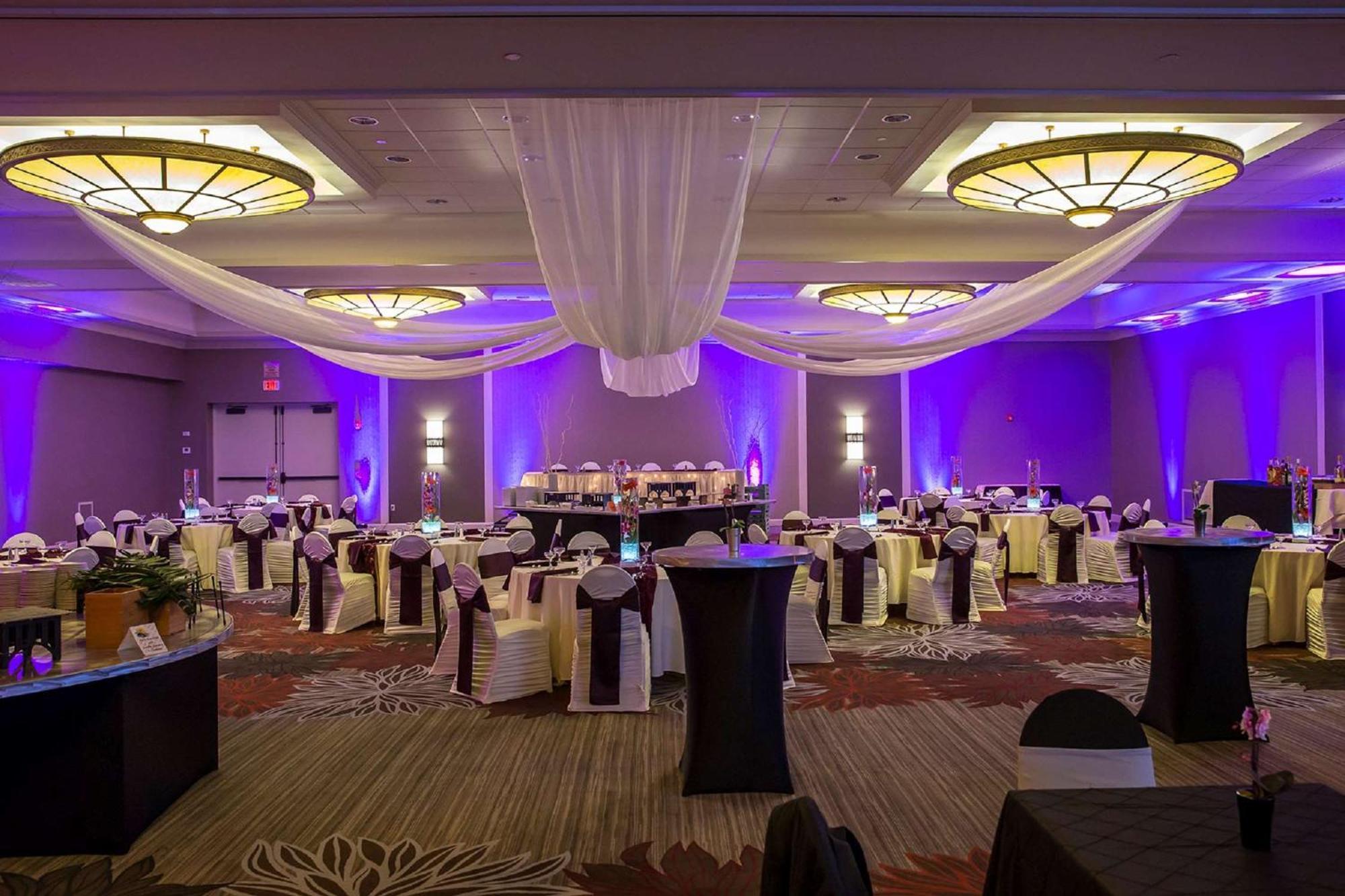 Doubletree By Hilton Pittsburgh-green Tree Hotel