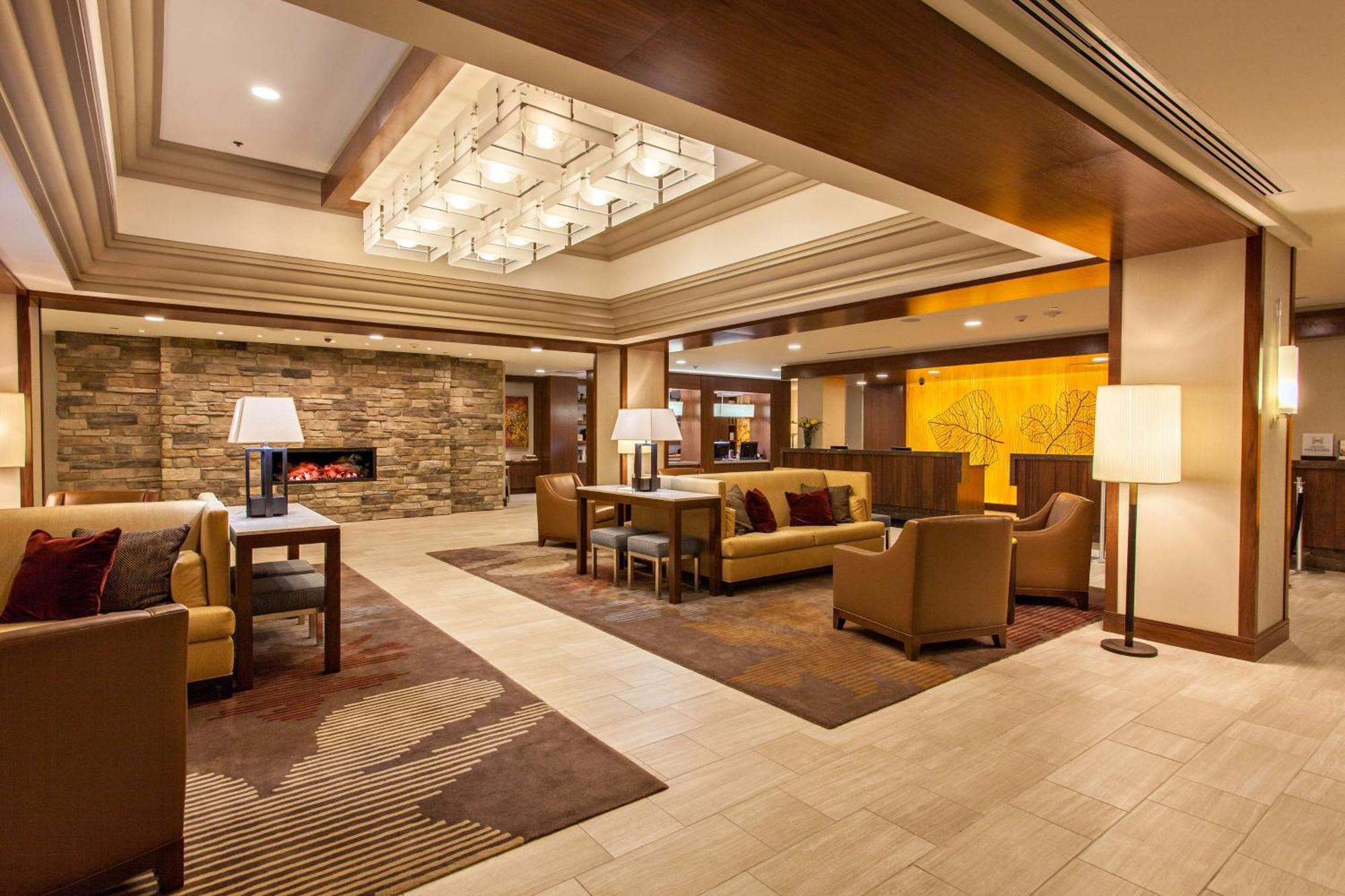 Doubletree By Hilton Pittsburgh-green Tree Pittsburgh