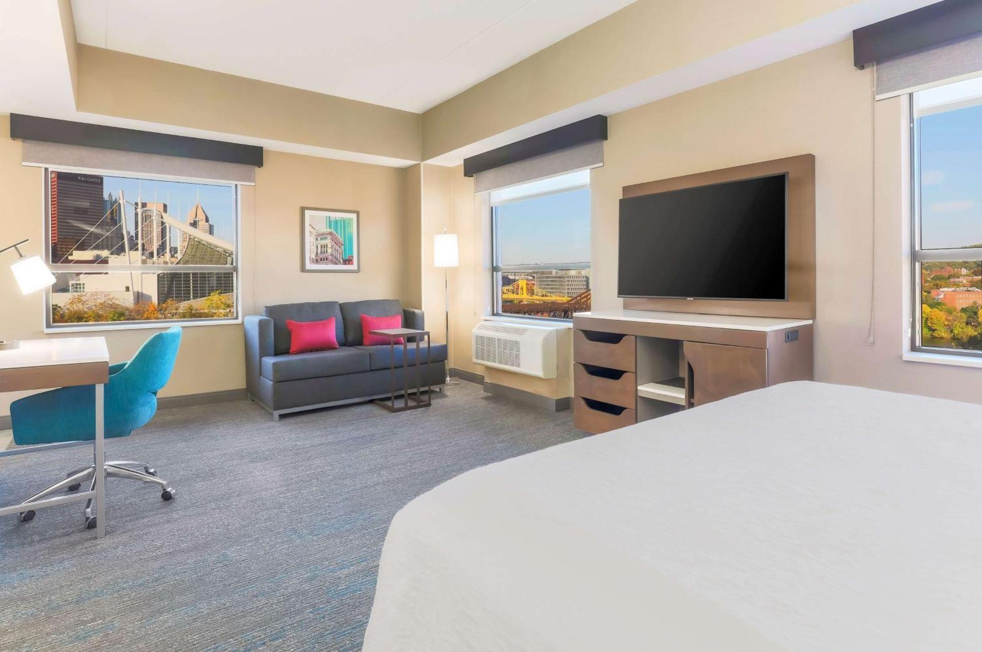 Hampton & Downtown 3*
