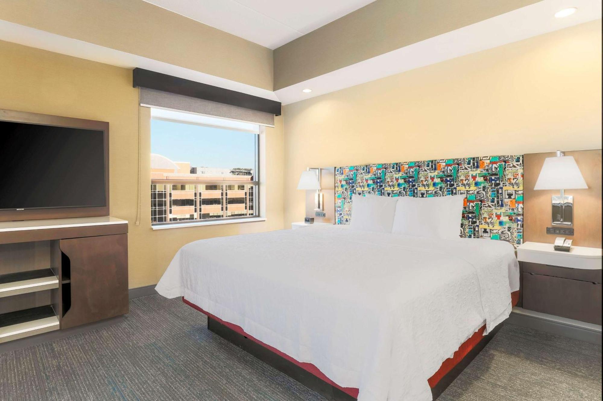 Hotel Hampton & Downtown Pittsburgh