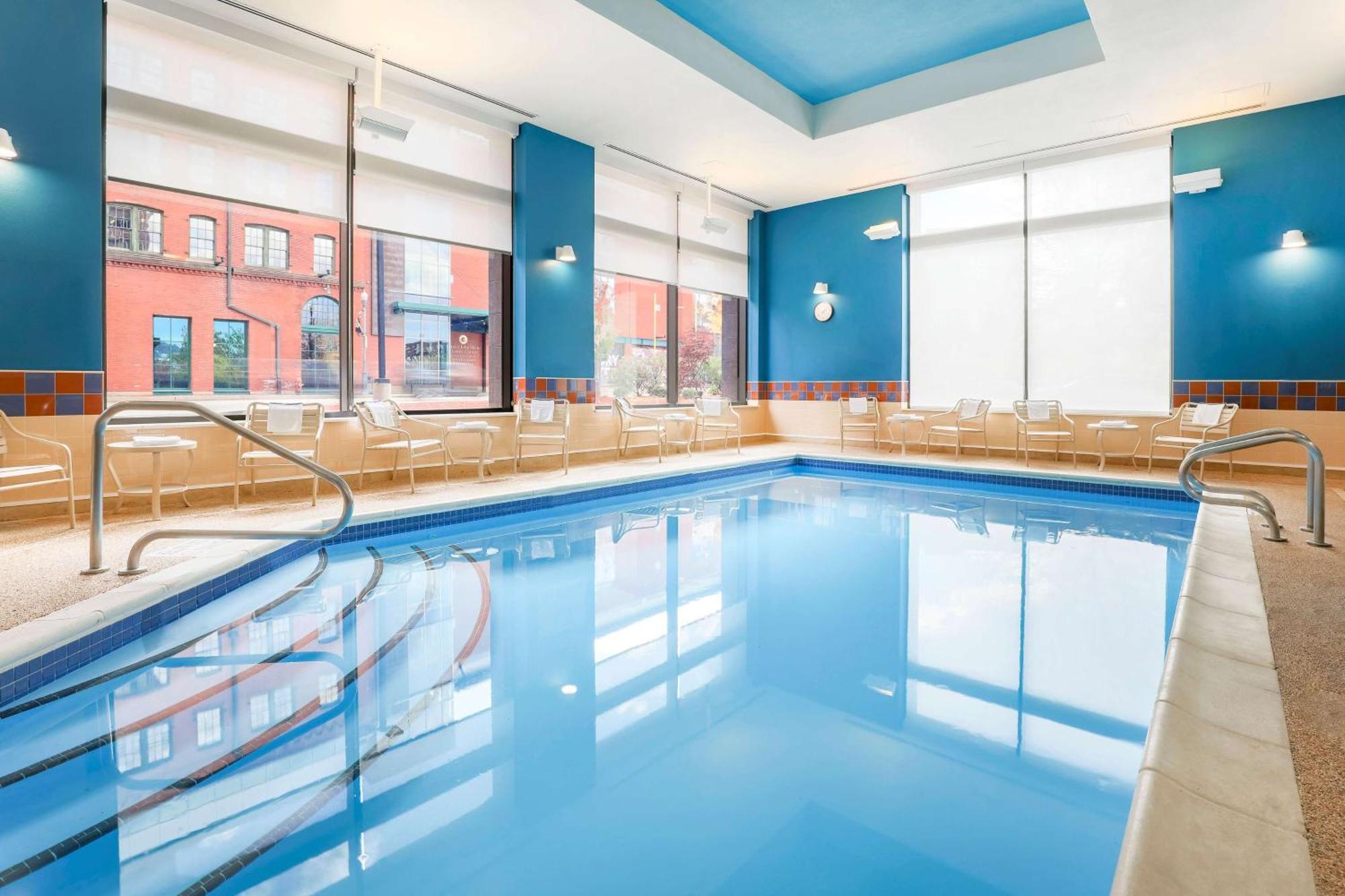 Hampton & Downtown 3* Pittsburgh