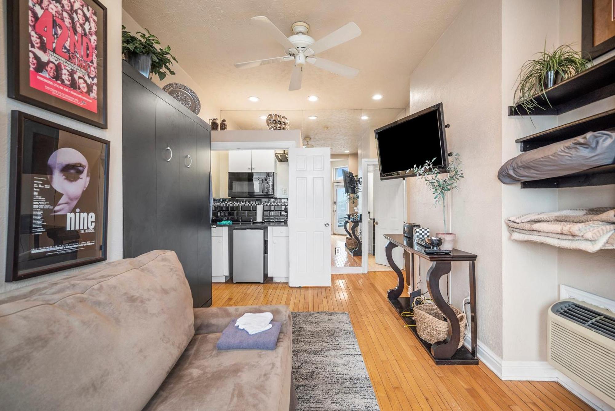 Charming Studio-panoramic View-your Sanctuary * Pittsburgh