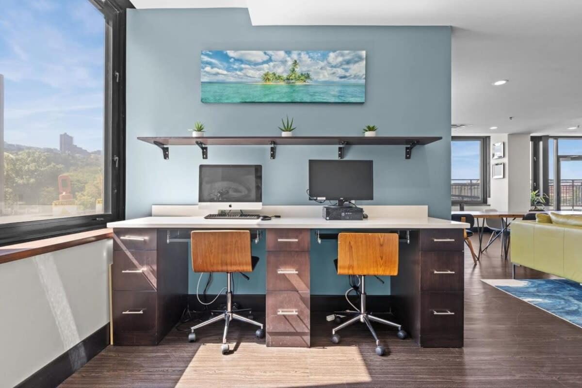 Sleek 2br Downtown Retreat With Gym * Pittsburgh