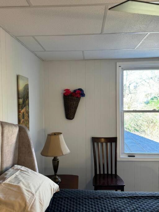 Tranquil Home, Master Suite, Zen Room, Pittsburg, Canton Avenue, Banksville
