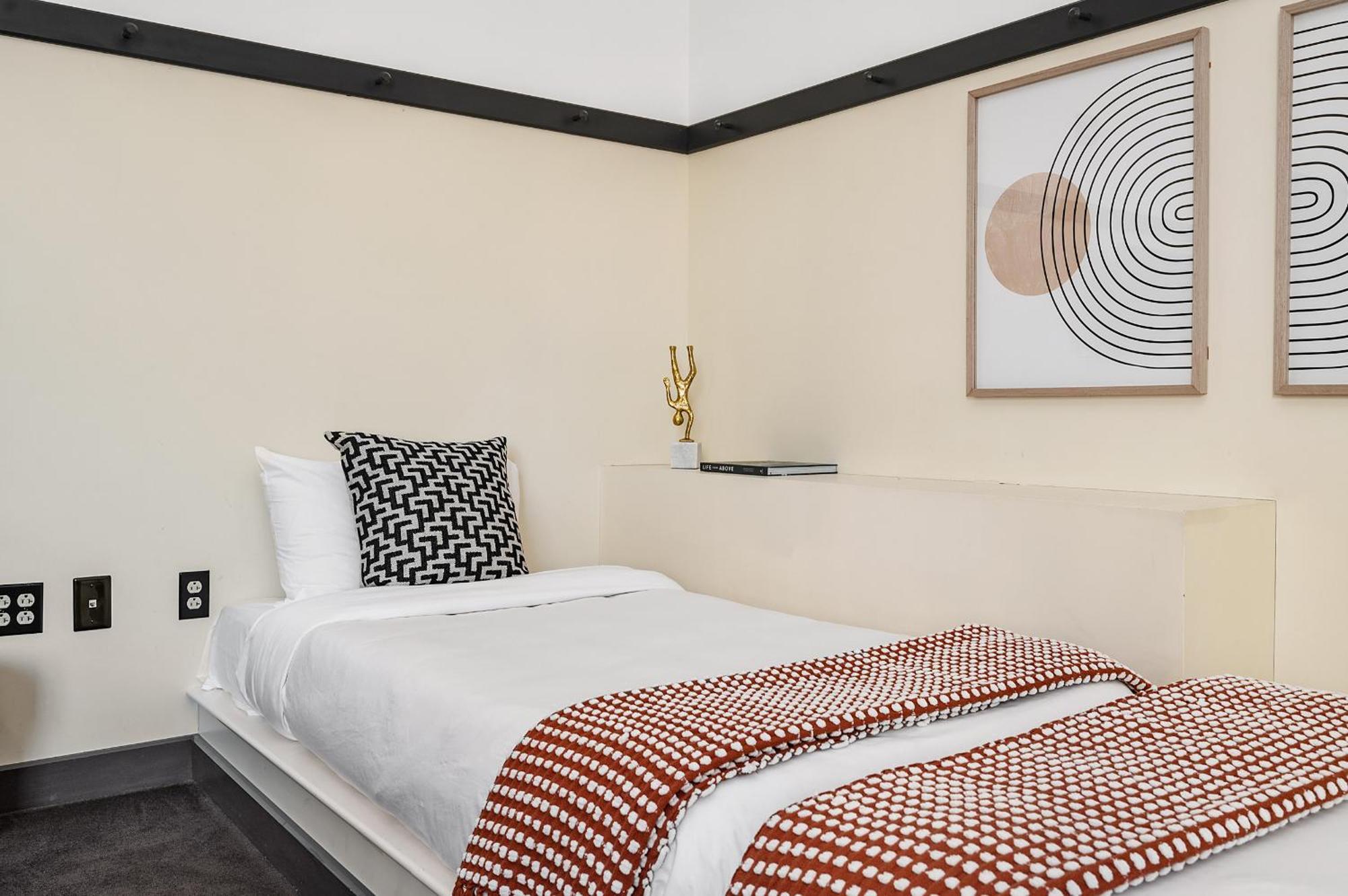 Hotel The Maverick By Kasa 4*