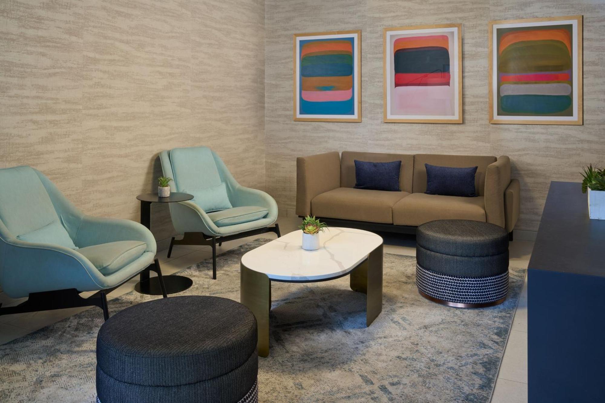 Sheraton At Station Square Hotel 3*