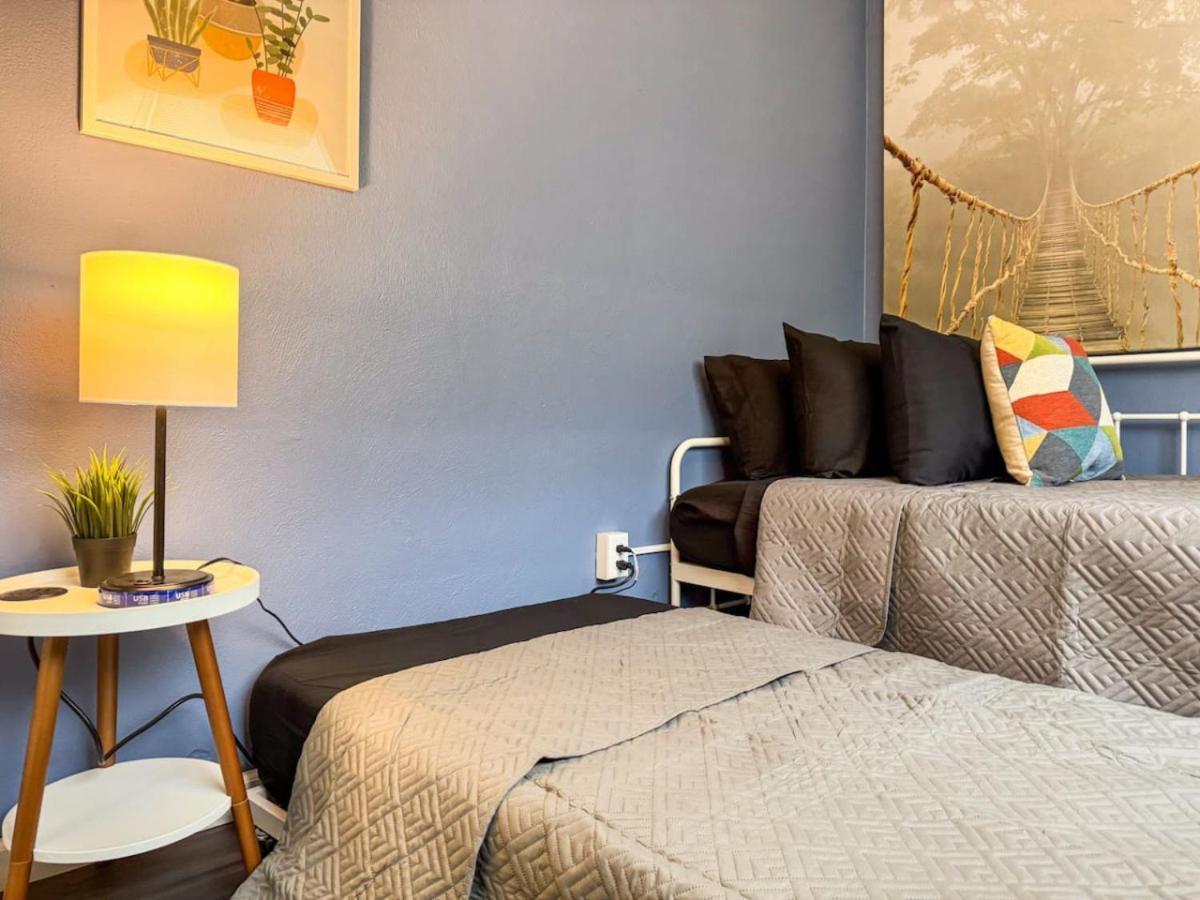 Apartment Sleeps 6 Homey 2 Bedroom With 5 Beds And Wifi Pittsburgh