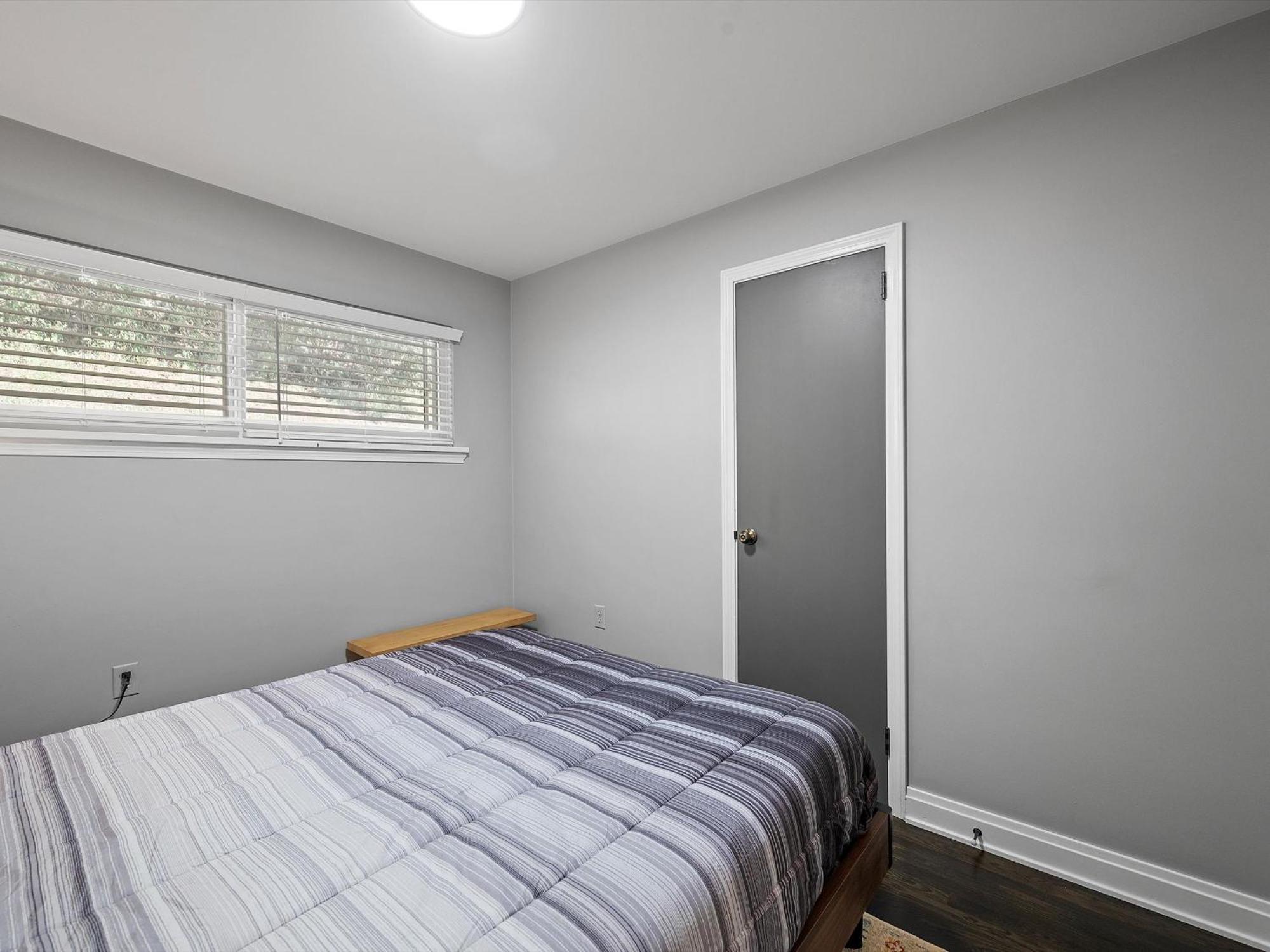 Stylish And Bright 3bd Home, Amazing Deck, Game Room, Free Parking Casa de férias