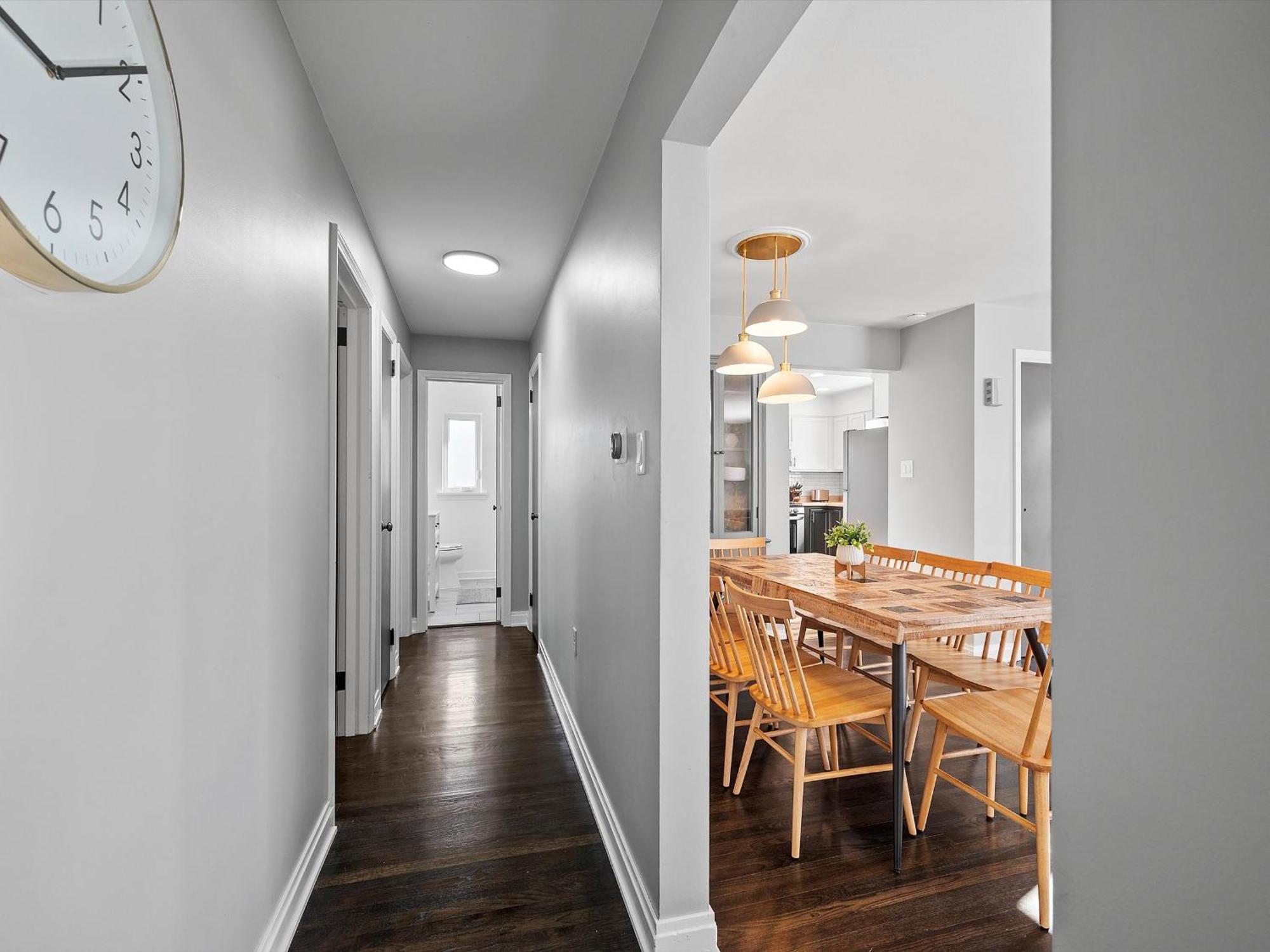 Stylish And Bright 3bd Home, Amazing Deck, Game Room, Free Parking Casa de férias
