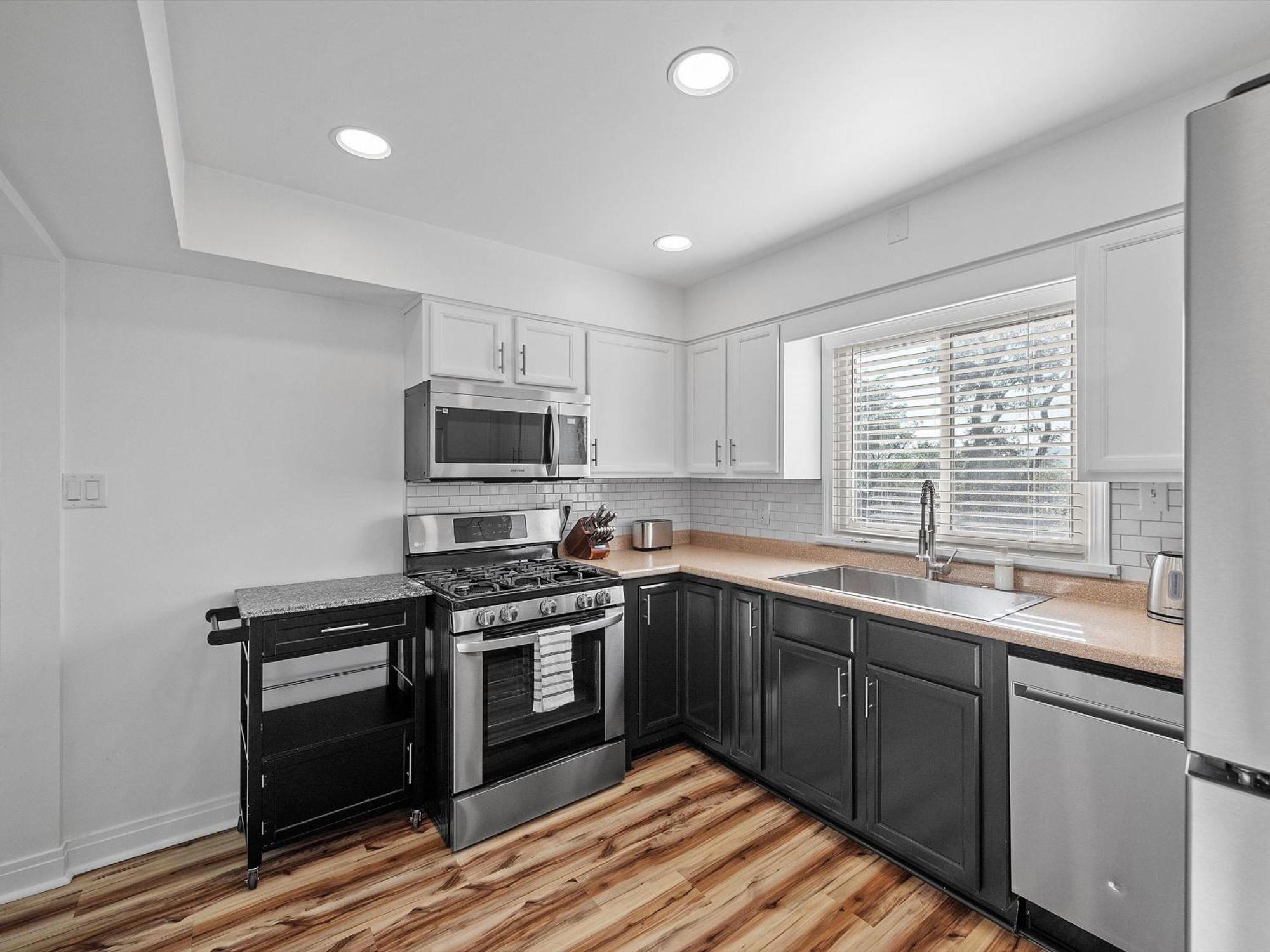 Casa de férias Stylish And Bright 3bd Home, Amazing Deck, Game Room, Free Parking Pittsburgh