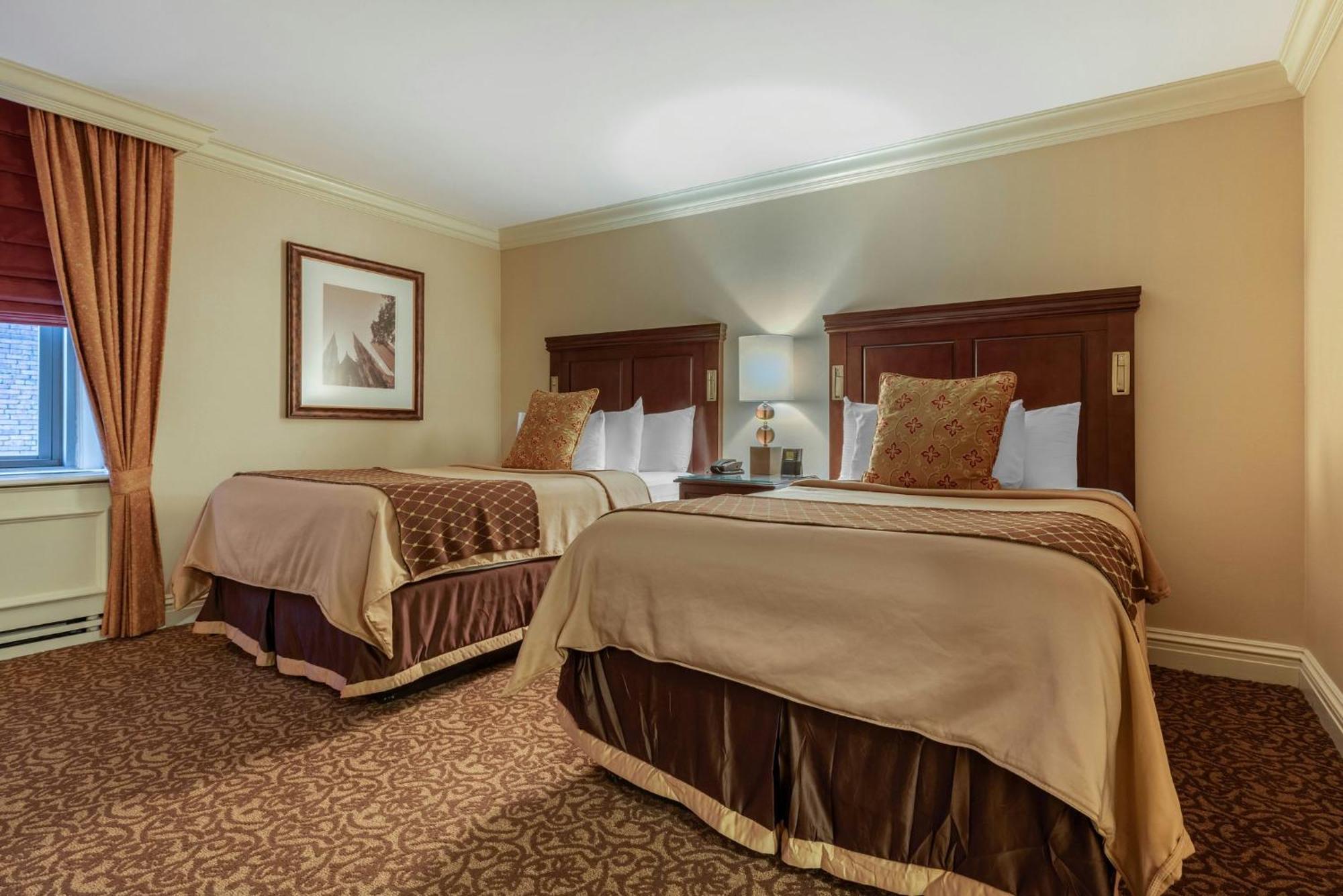 Hotel Omni William Penn 4*