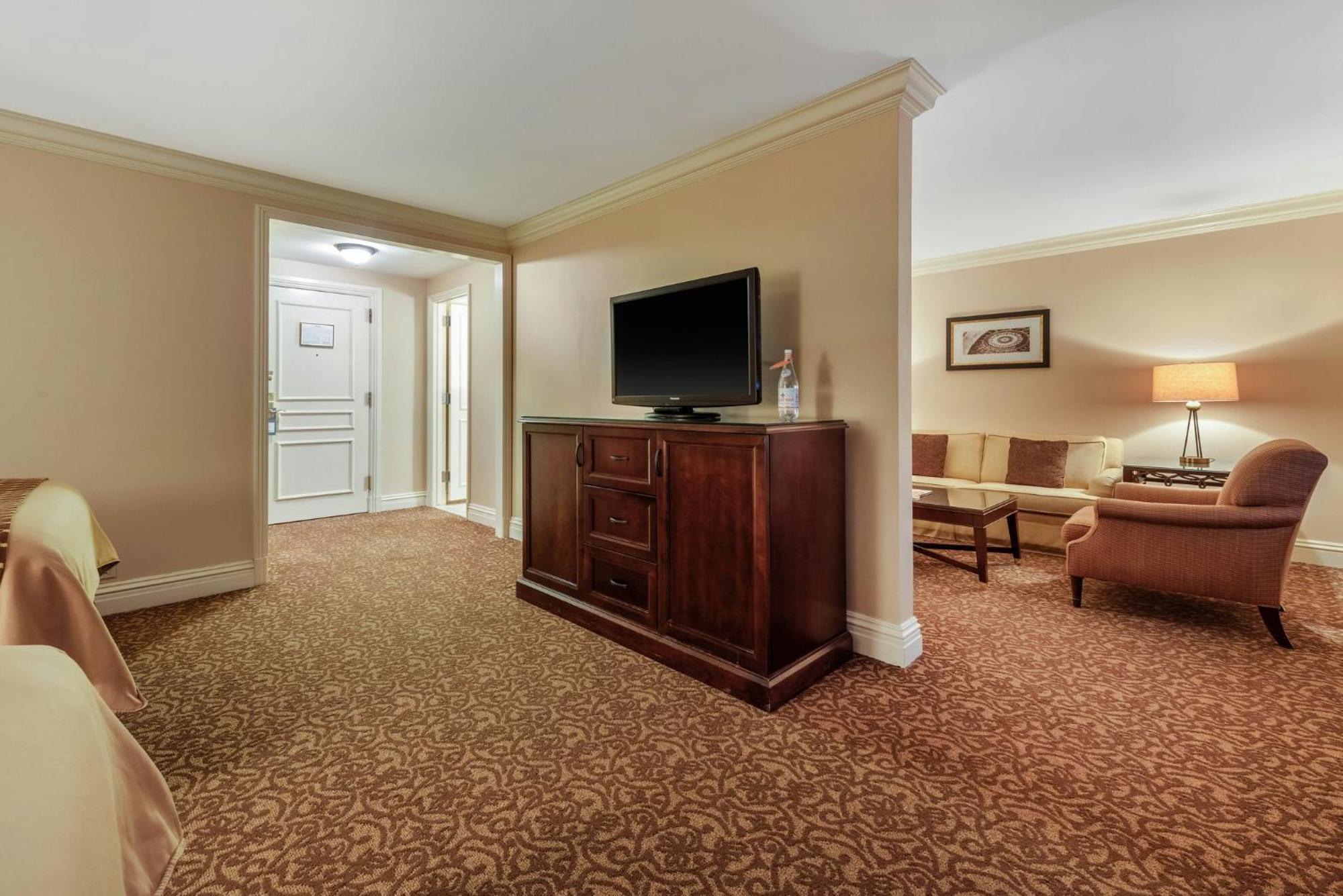 Omni William Penn 4*