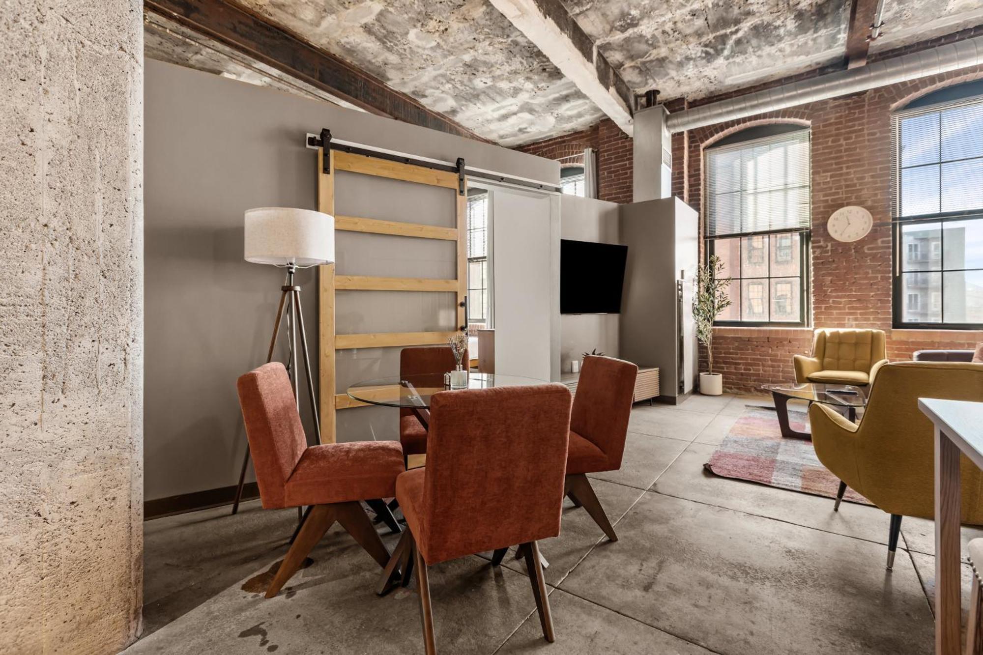 Luxury Industrial 2 Bedroom 2 Full Bath Strip District & Riverwalk Apartment Pittsburgh