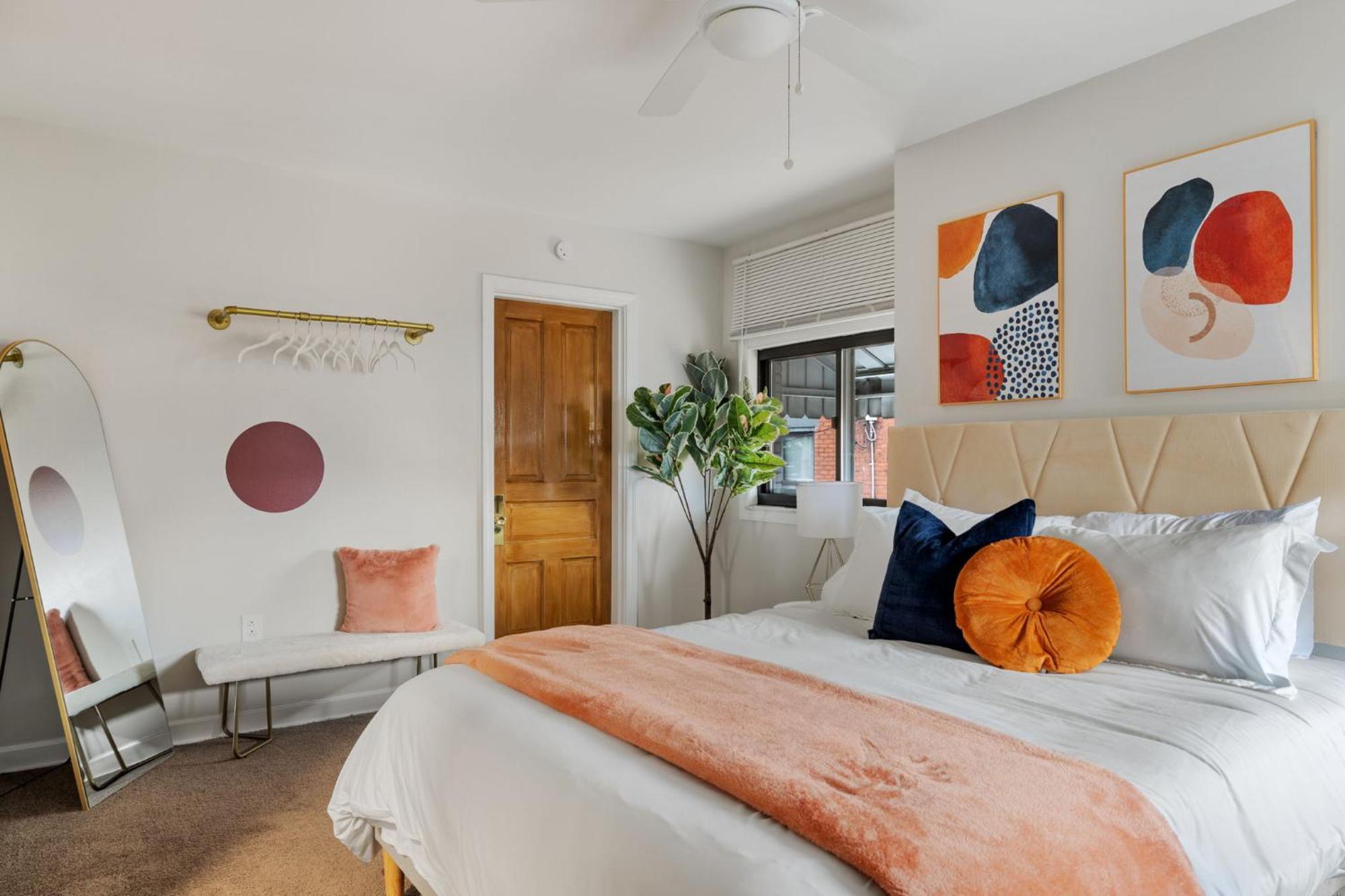 Contemporary Loft 5-min To Downtown Pittsburgh